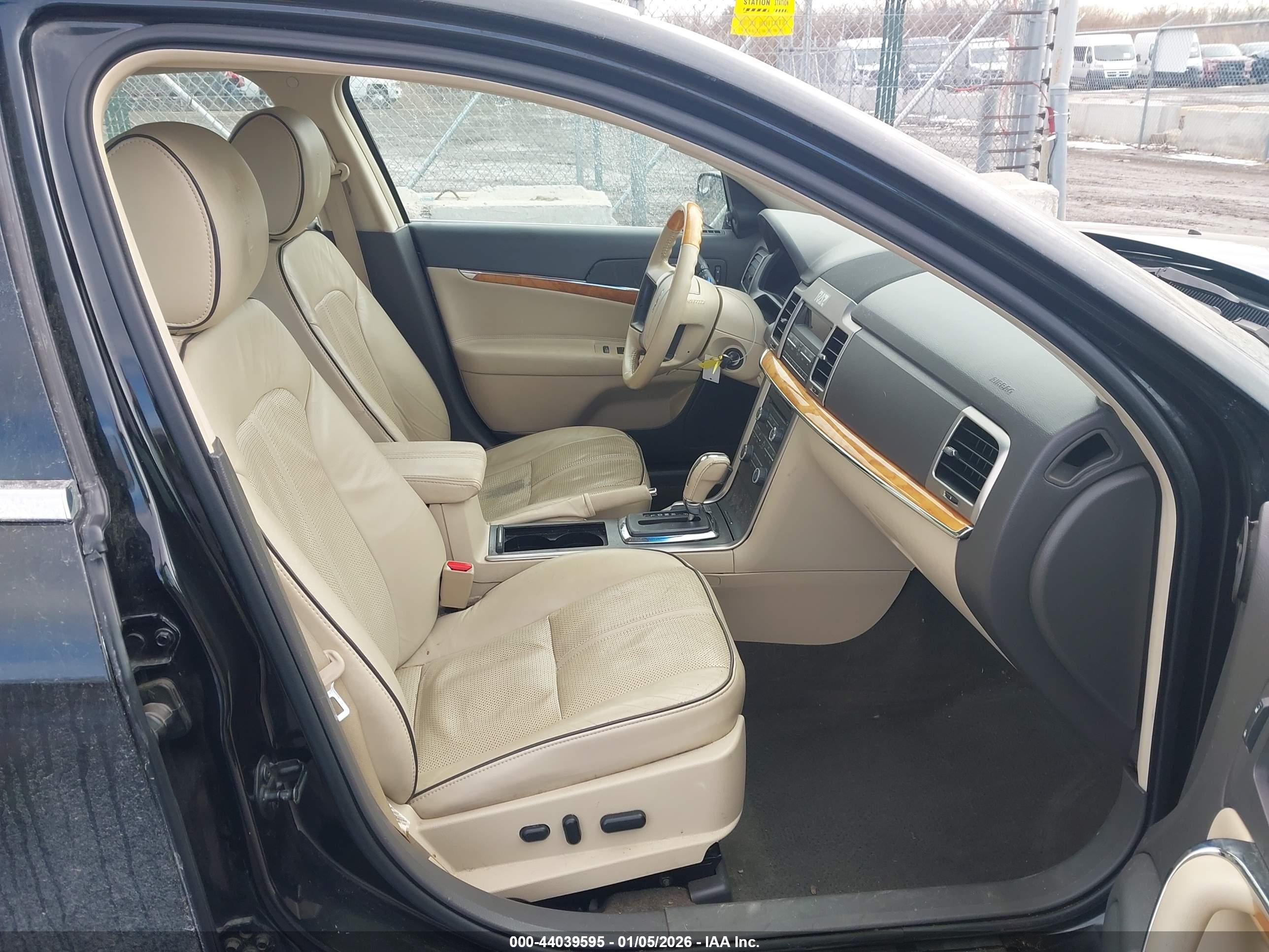 LINCOLN MKZ image 5