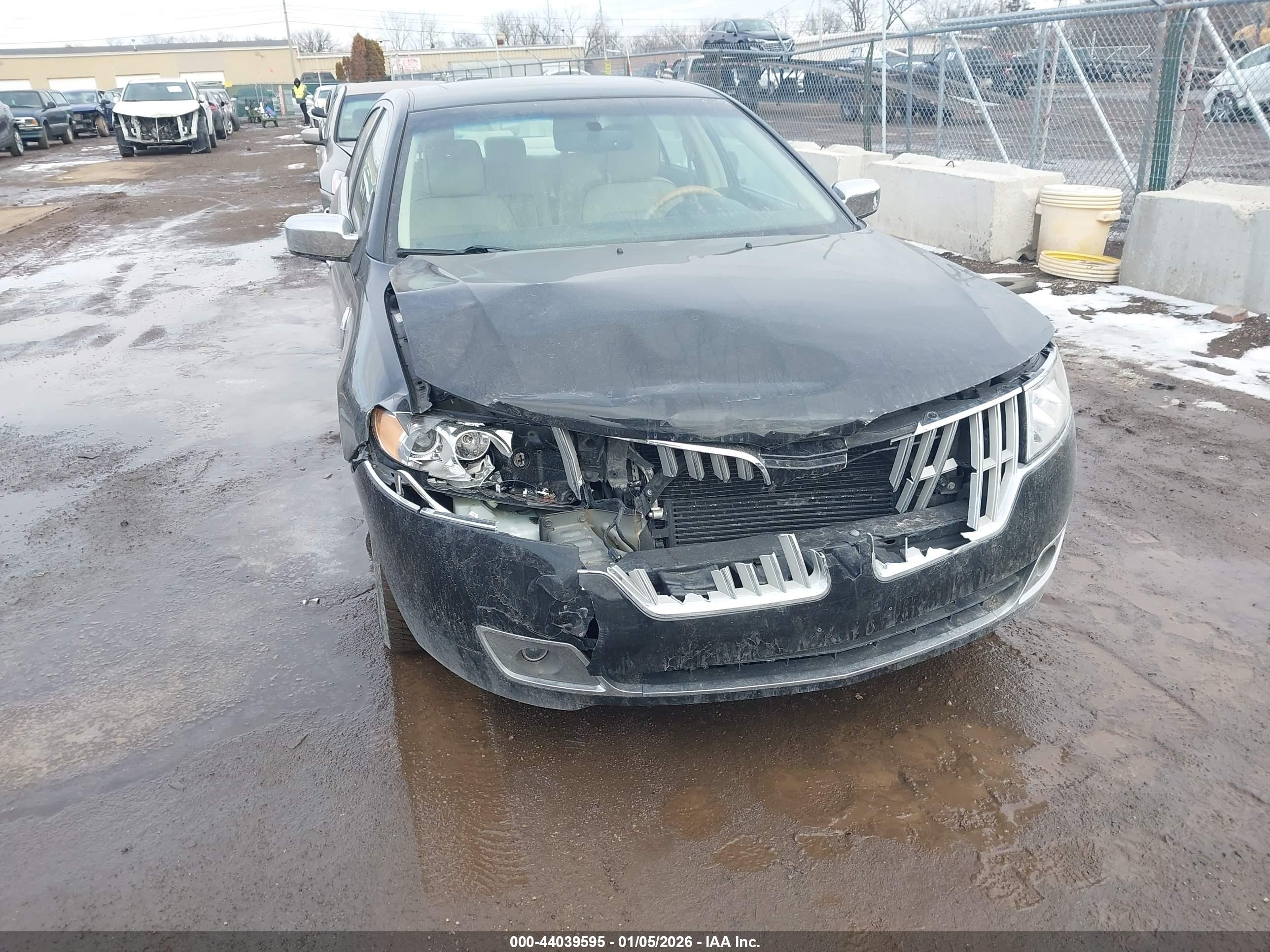 LINCOLN MKZ image 6