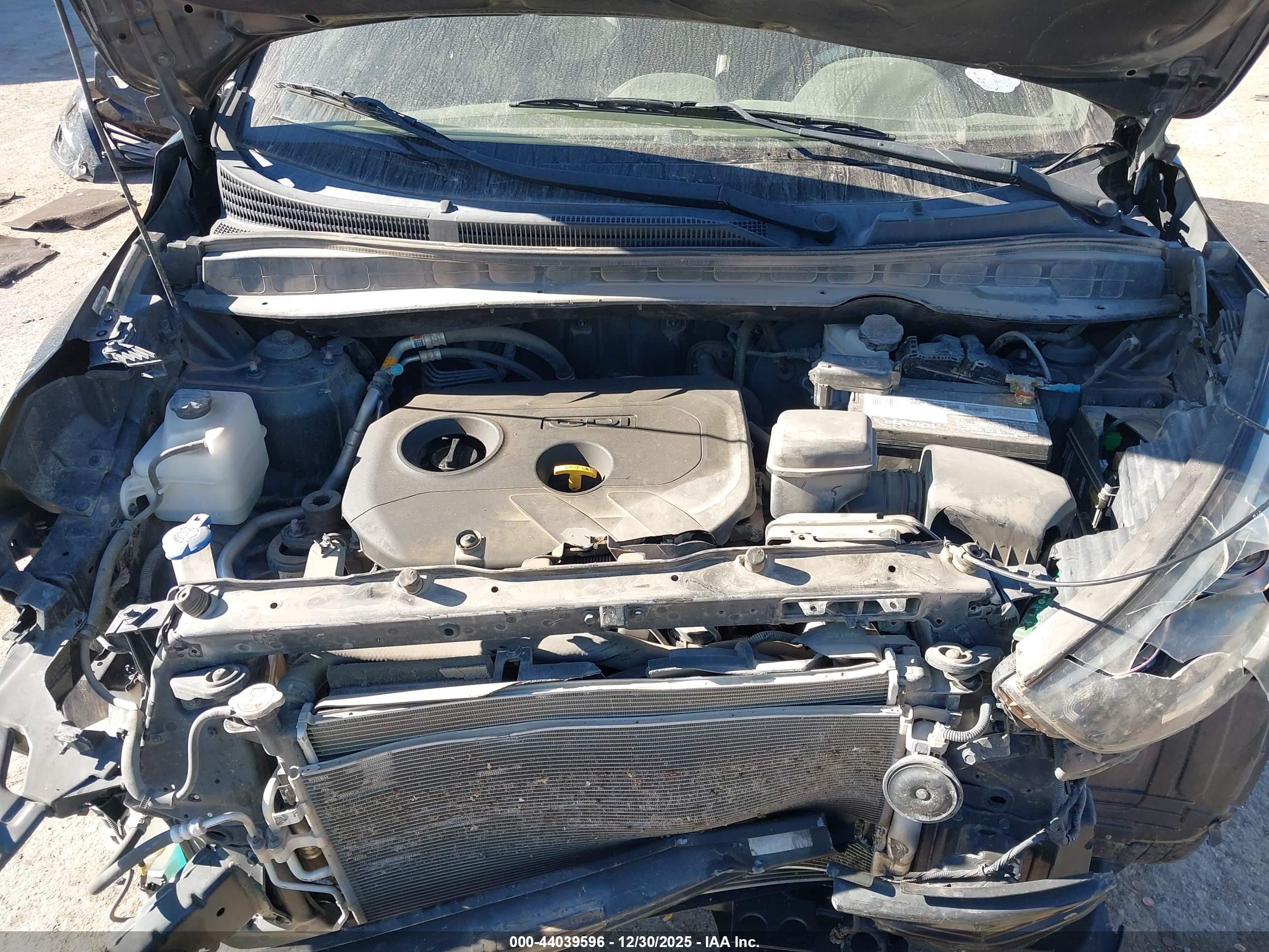 HYUNDAI TUCSON image 10