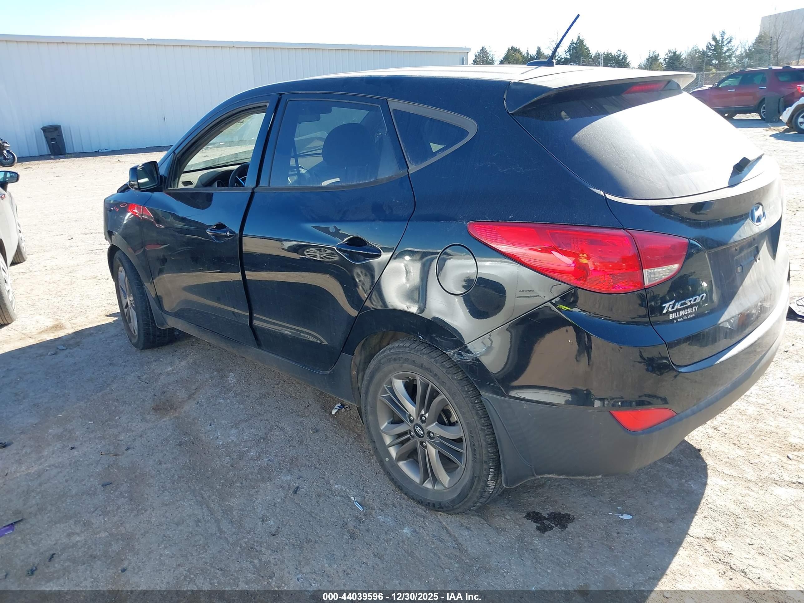 HYUNDAI TUCSON image 3