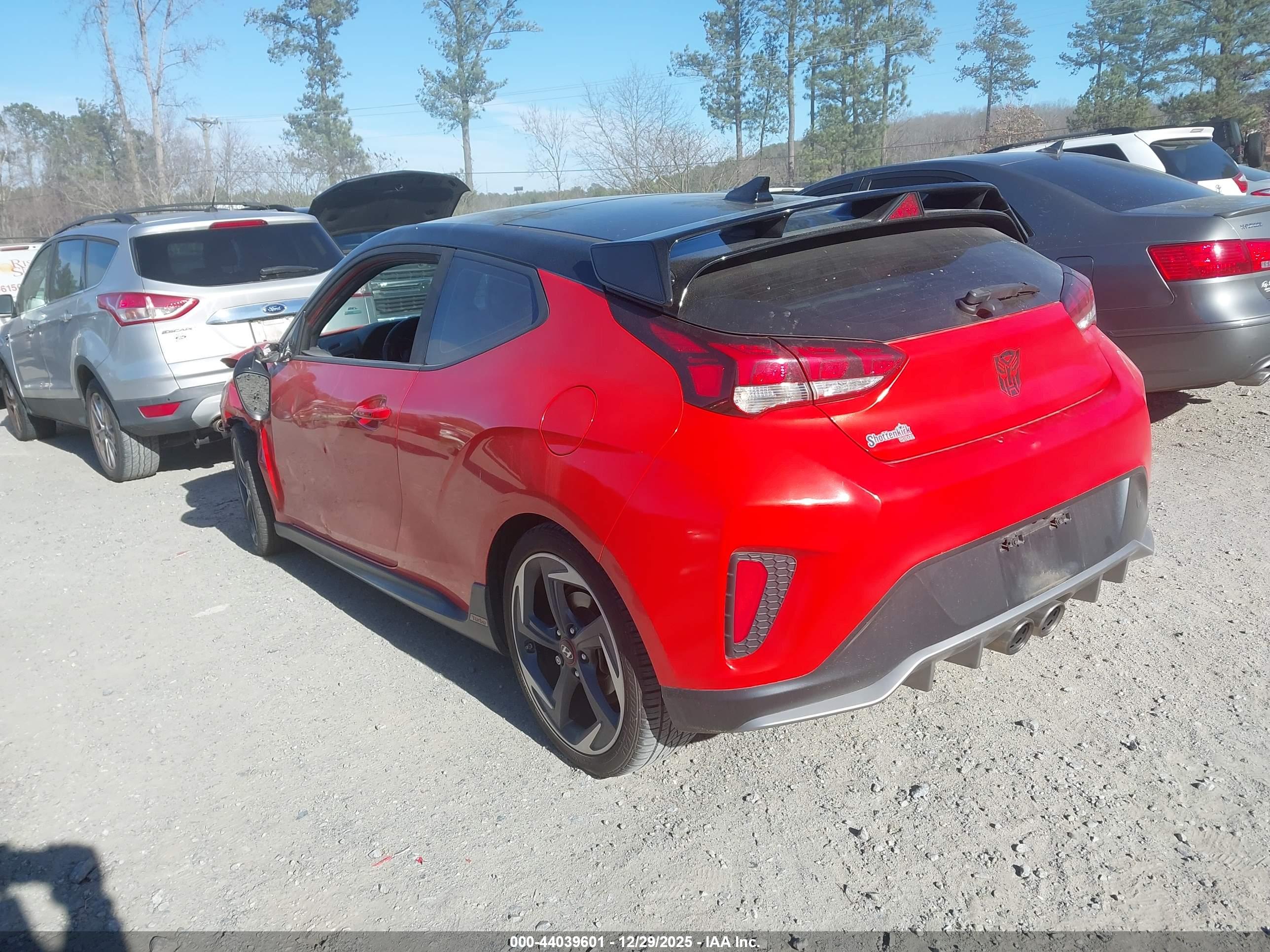 HYUNDAI VELOSTER image 3