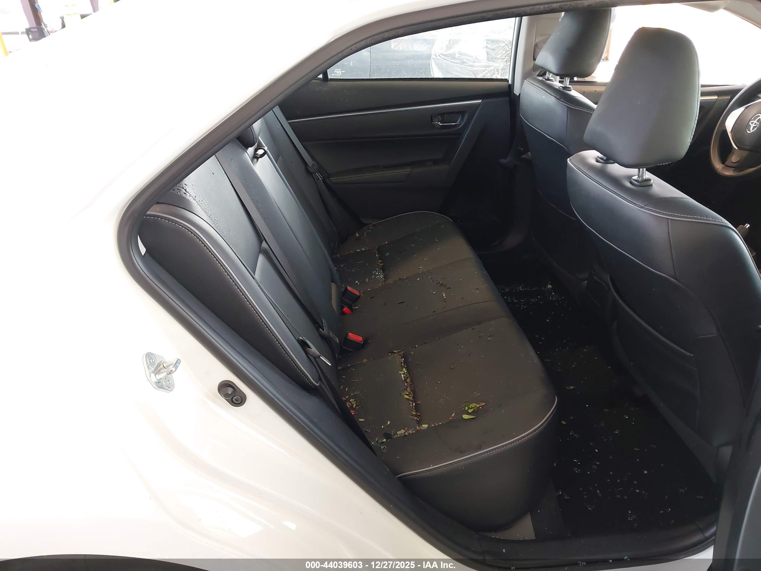 TOYOTA COROLLA image 8