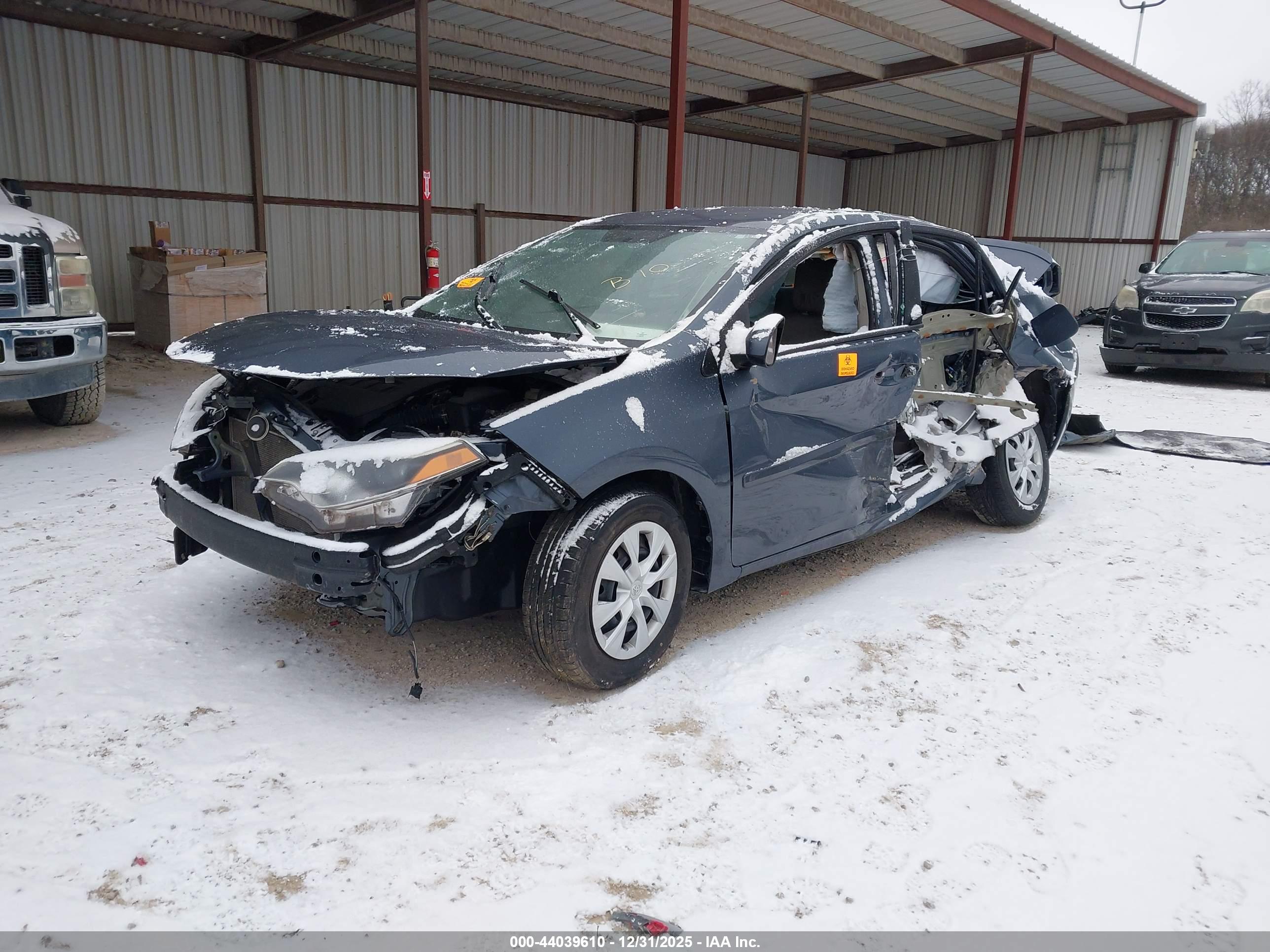 TOYOTA COROLLA image 2