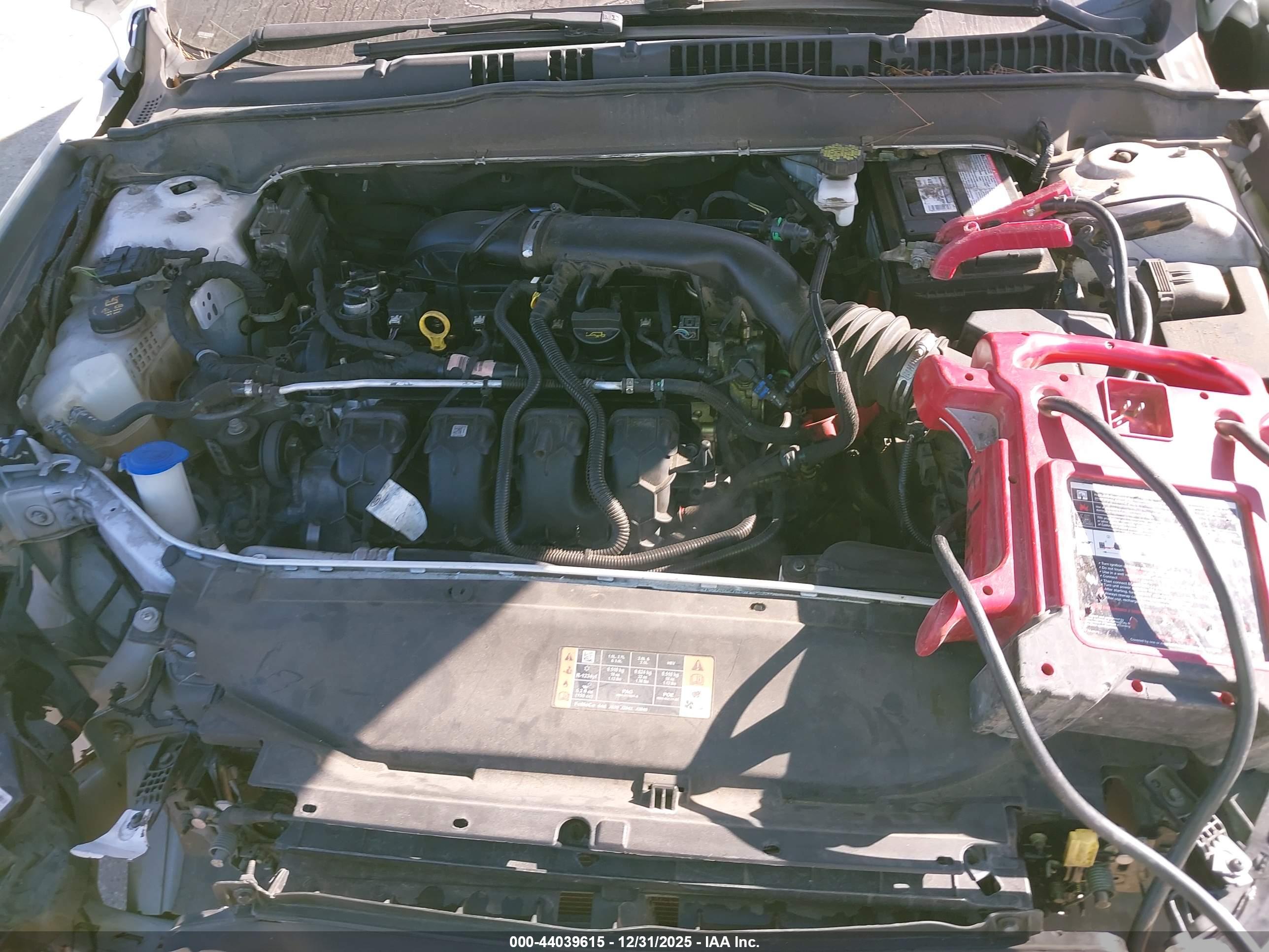FORD FUSION image 10