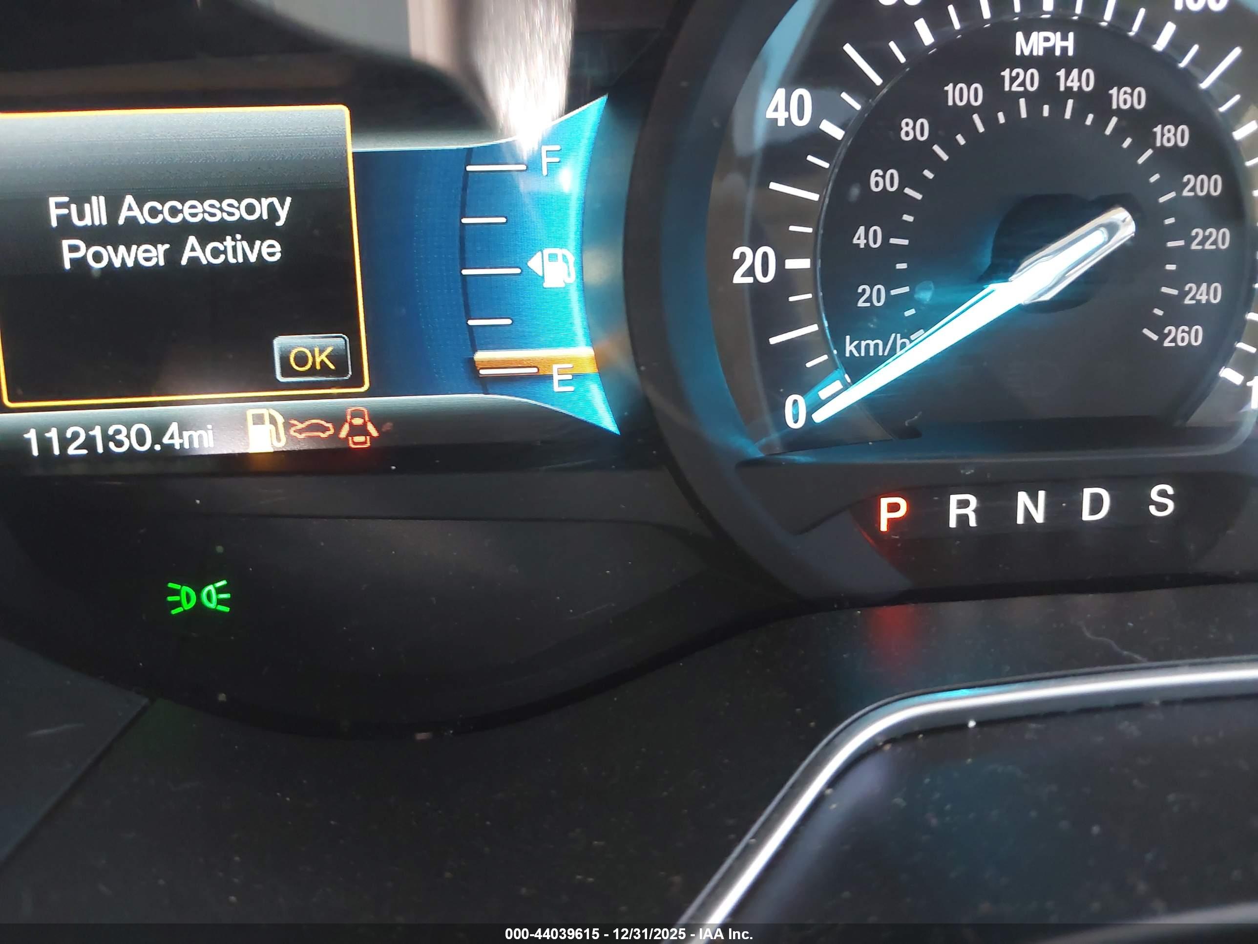 FORD FUSION image 7
