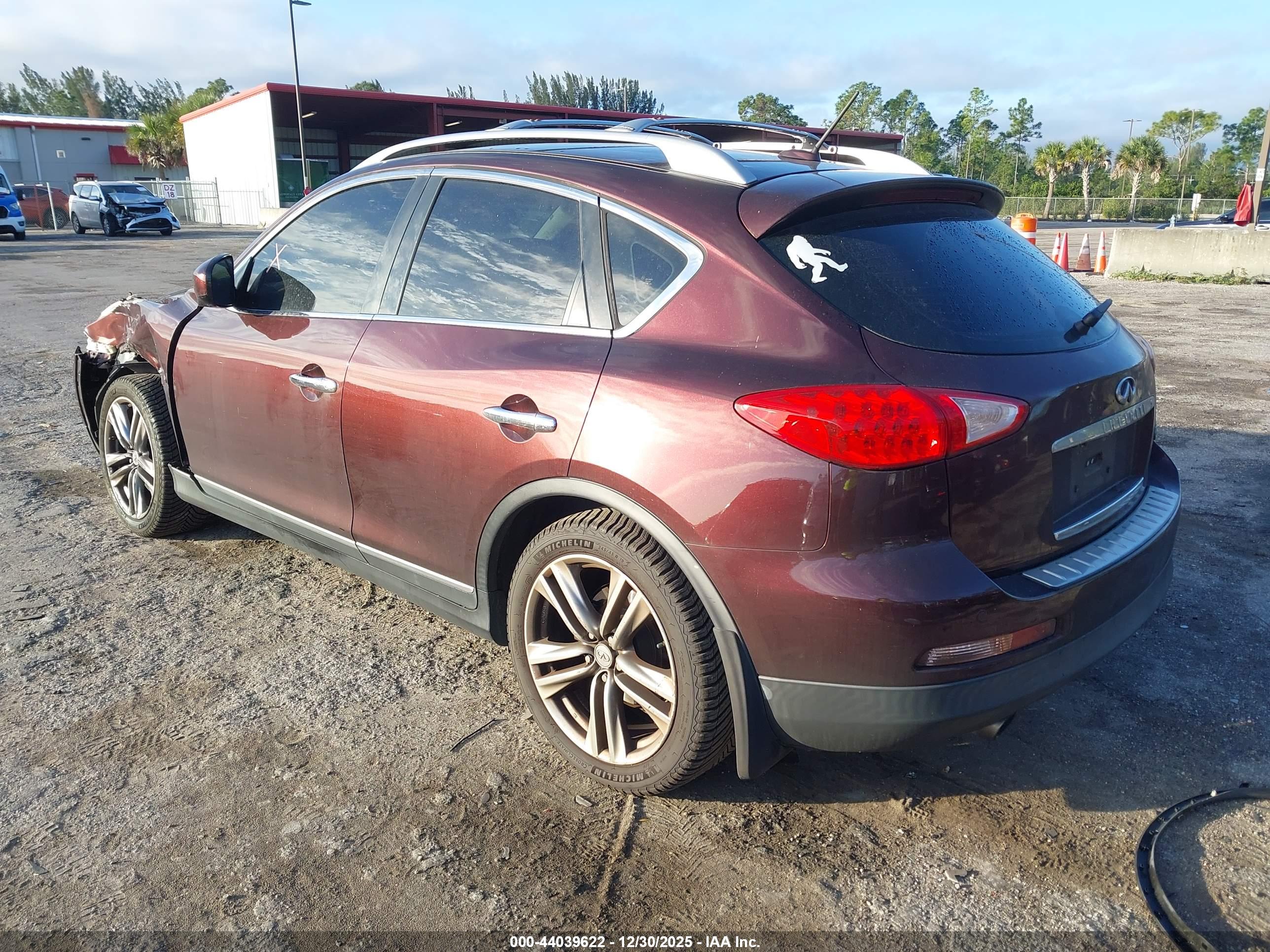INFINITI QX50 image 3