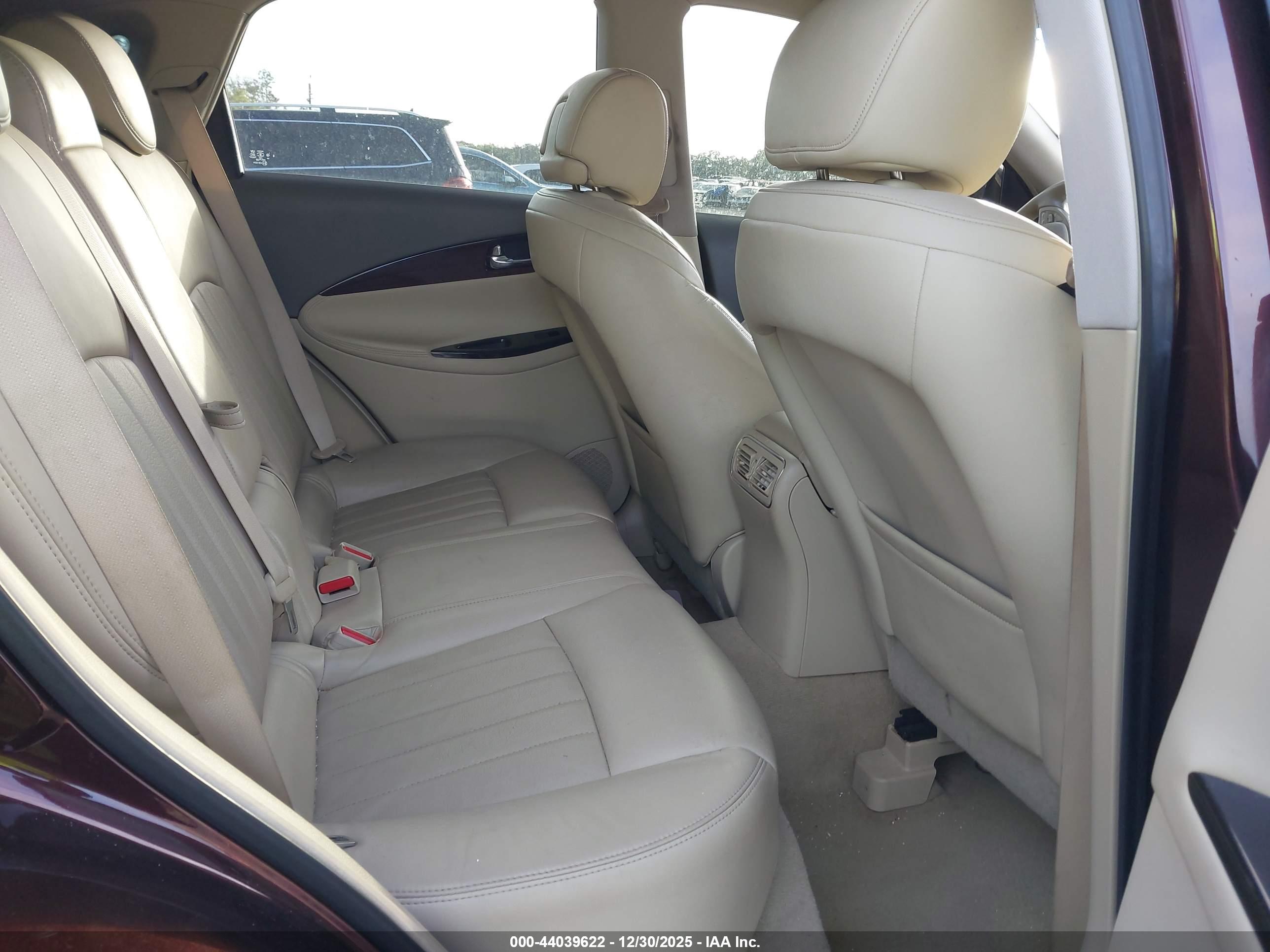 INFINITI QX50 image 8