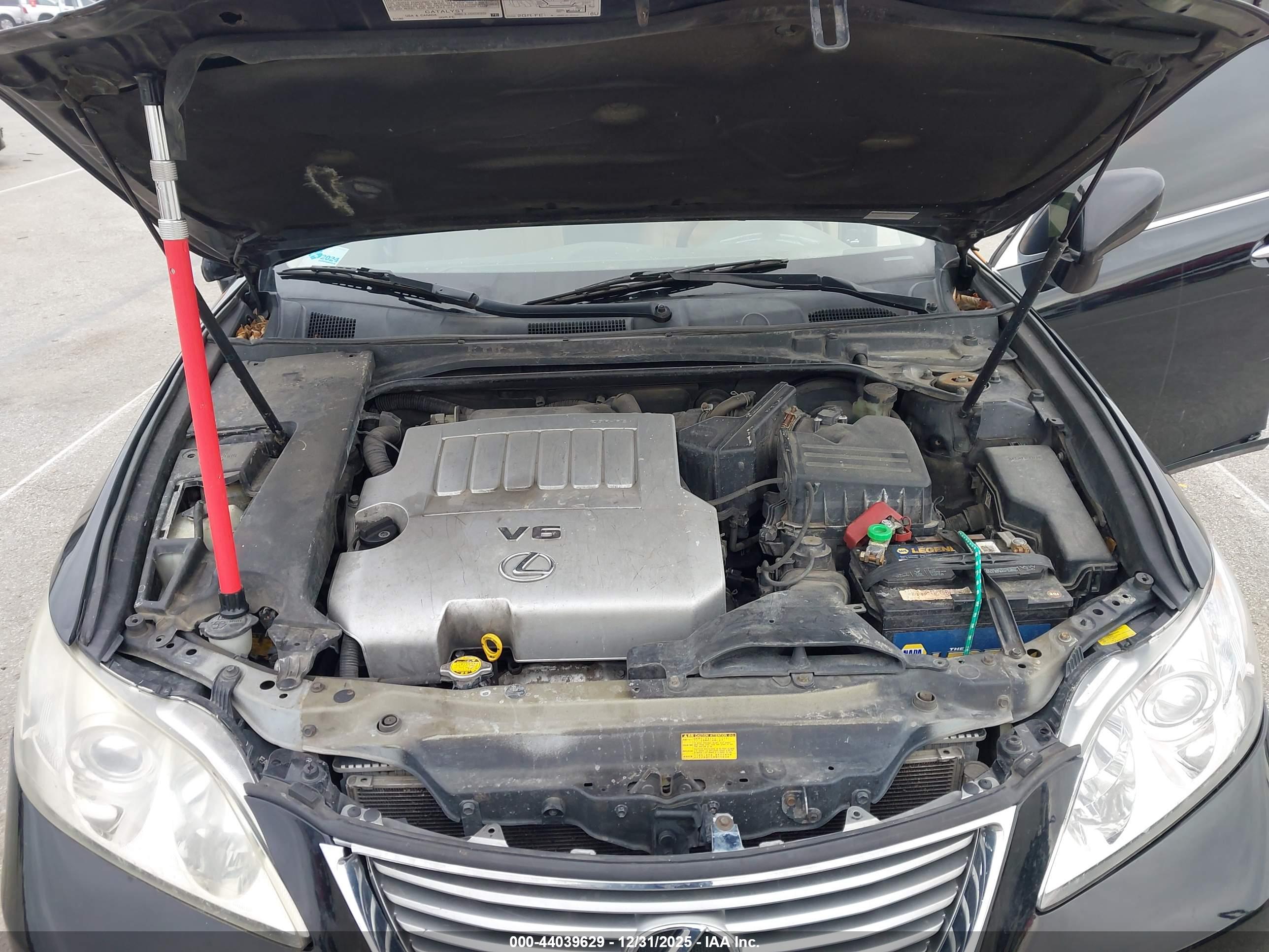 LEXUS ES image 10