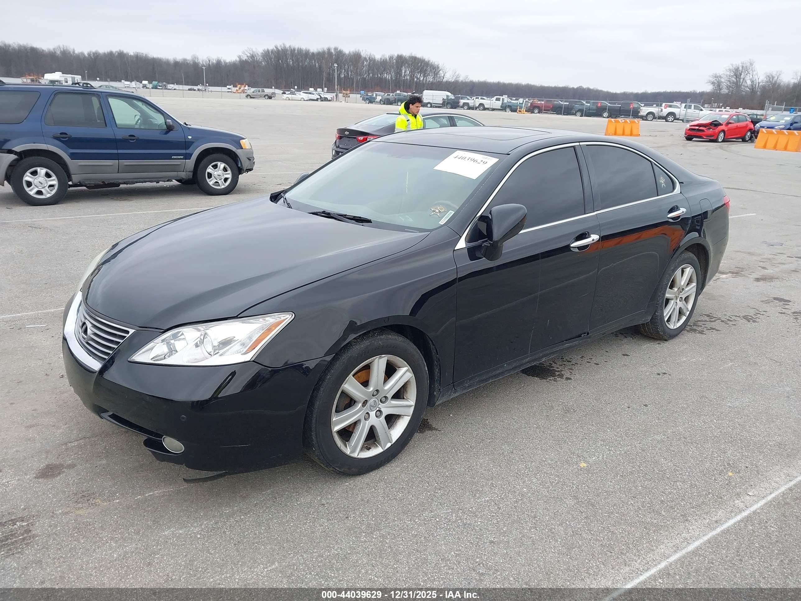 LEXUS ES image 2