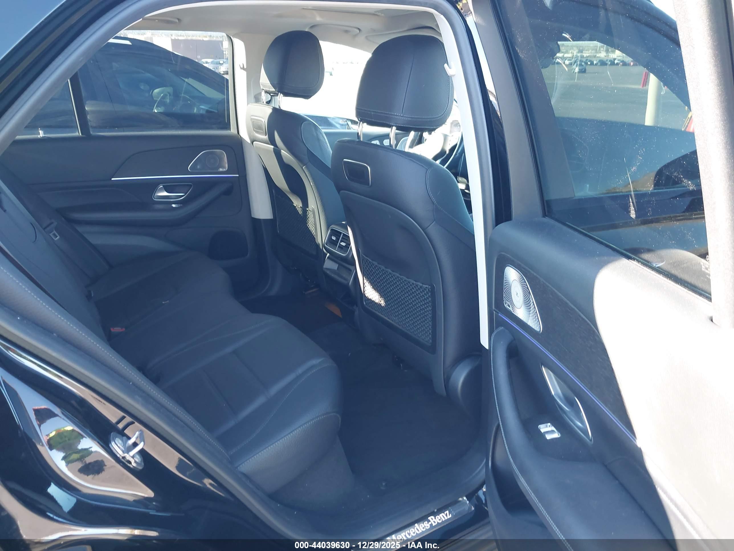 MERCEDES-BENZ GLE image 8