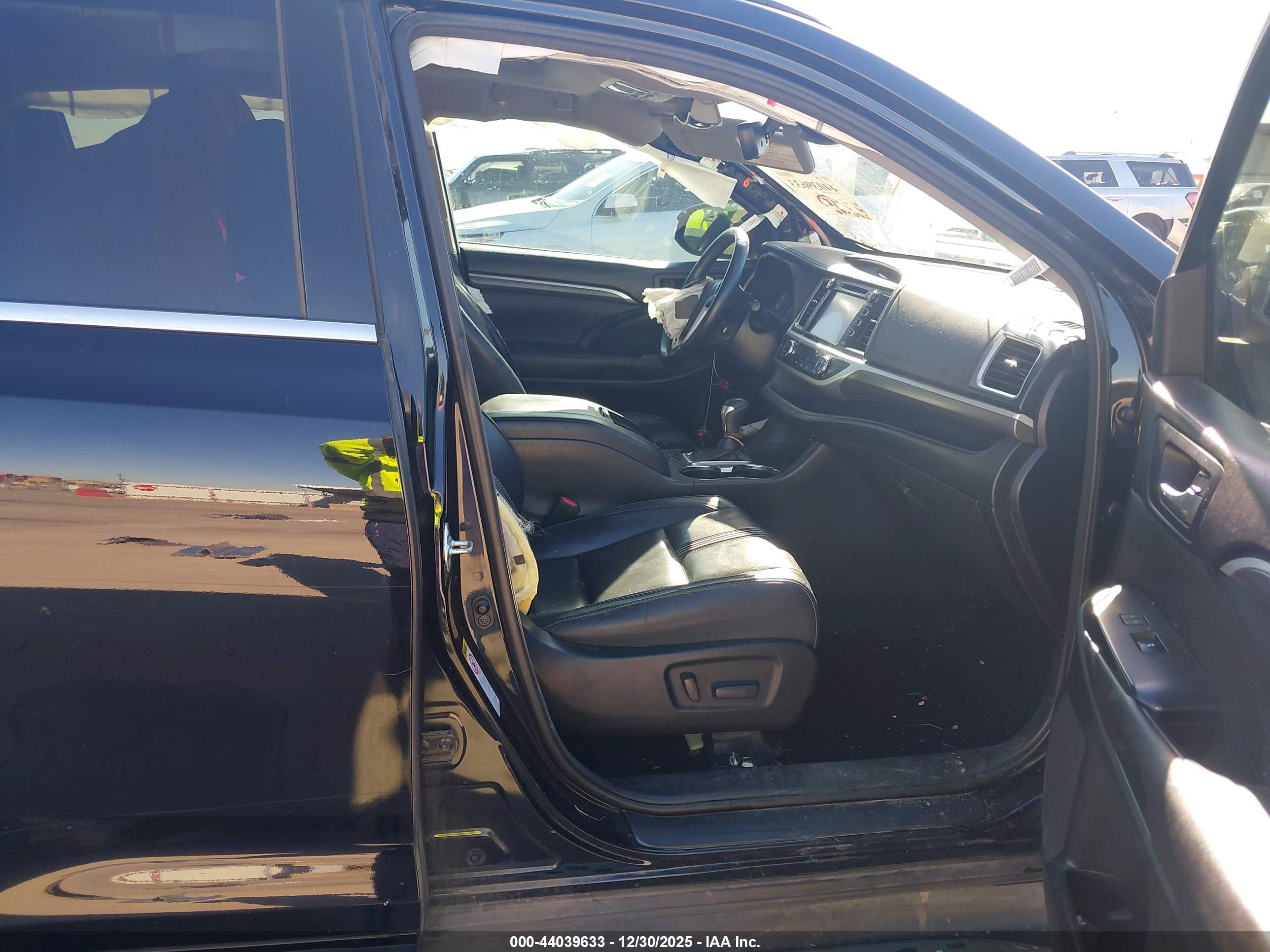 TOYOTA HIGHLANDER image 5