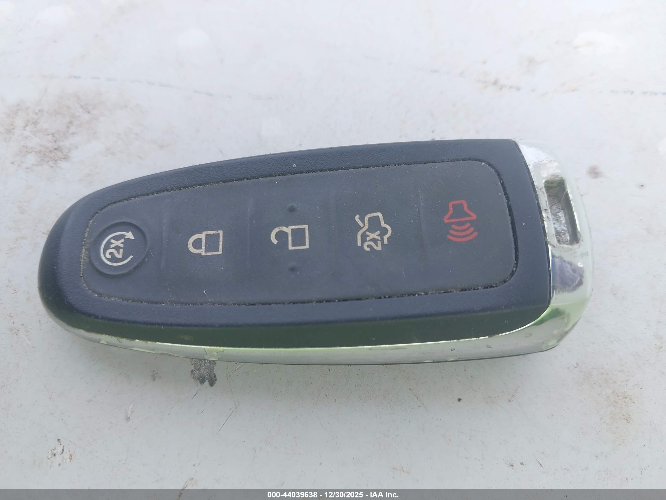 FORD ESCAPE image 11