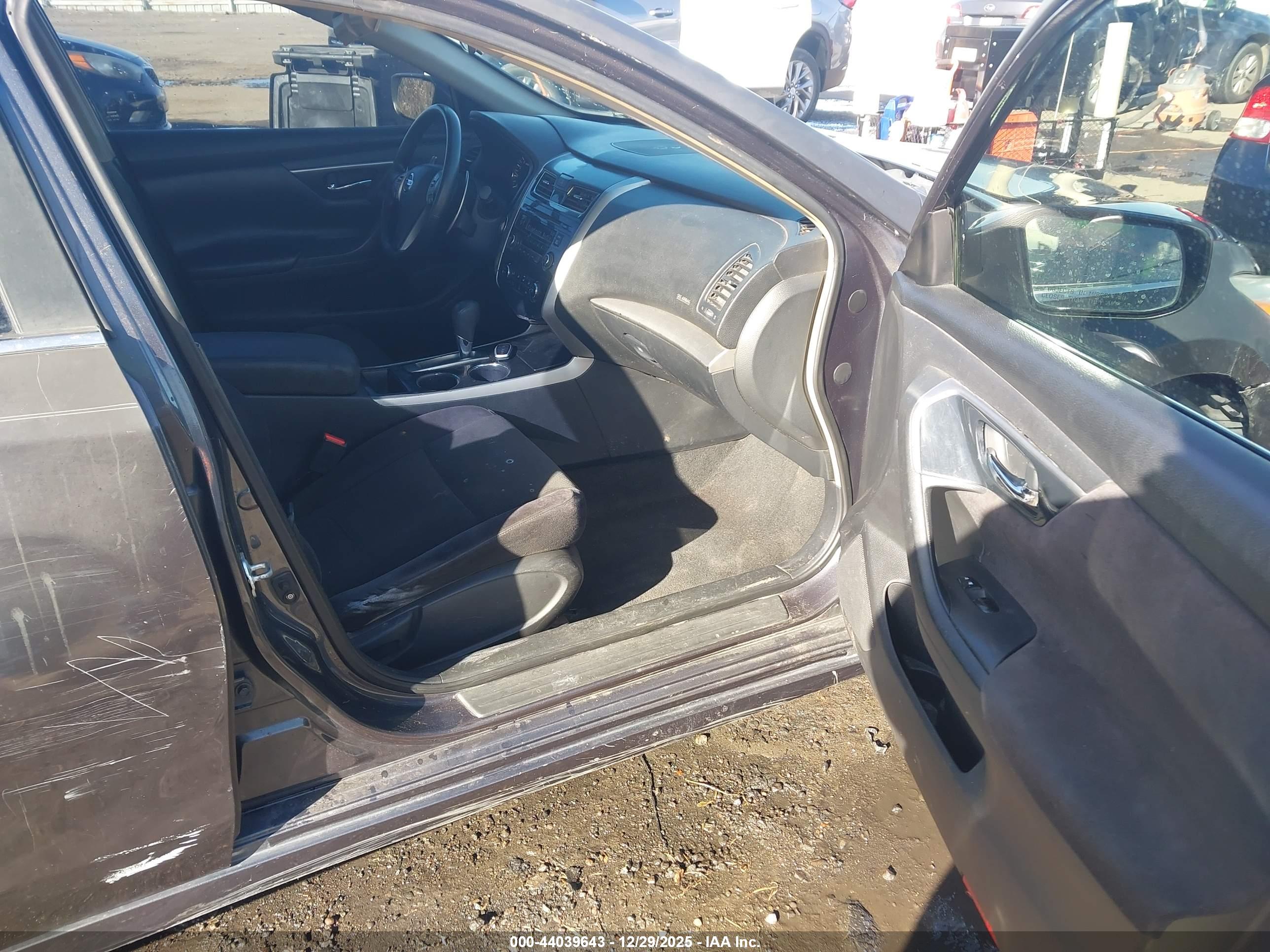 NISSAN ALTIMA image 5
