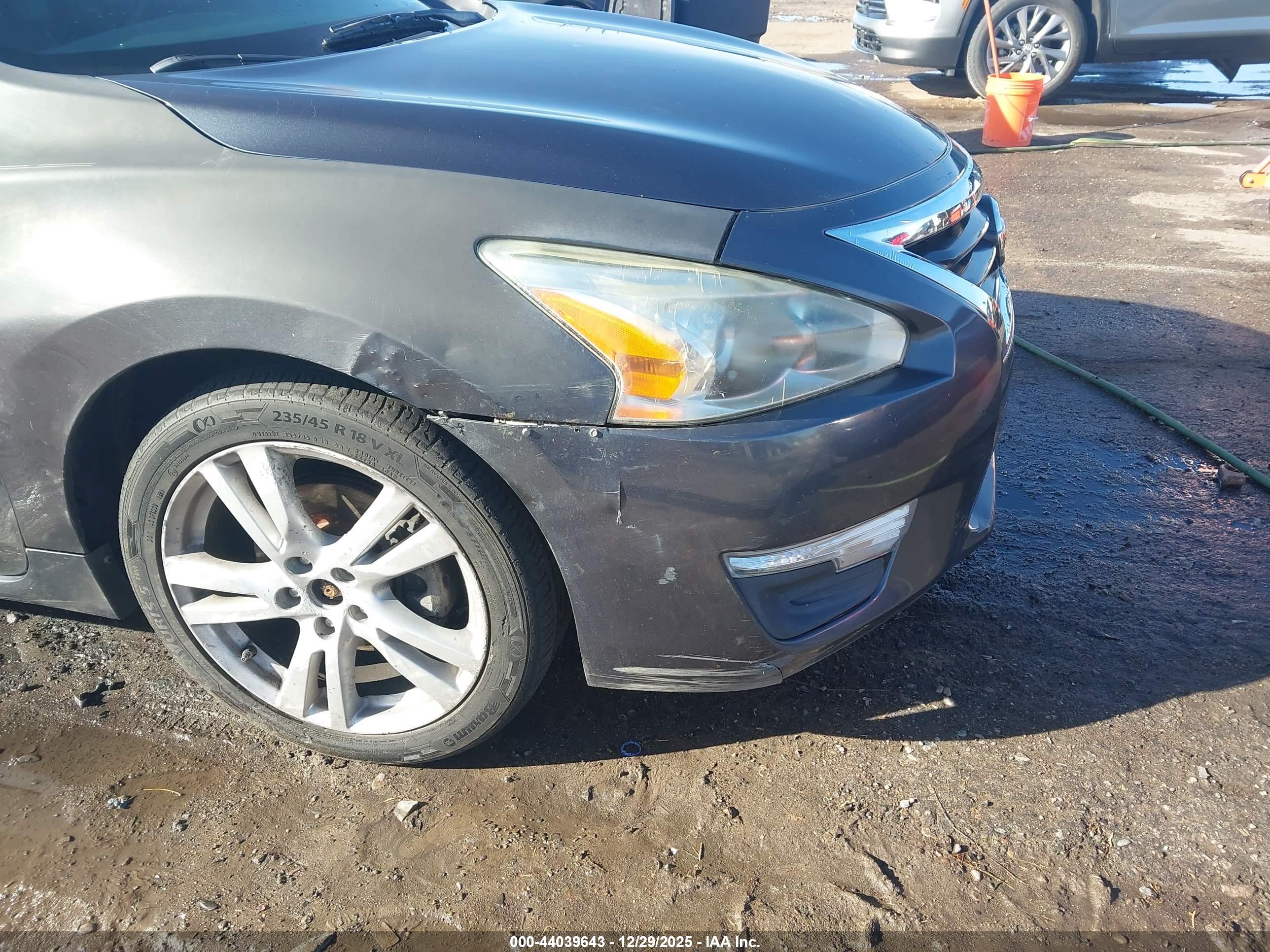 NISSAN ALTIMA image 6