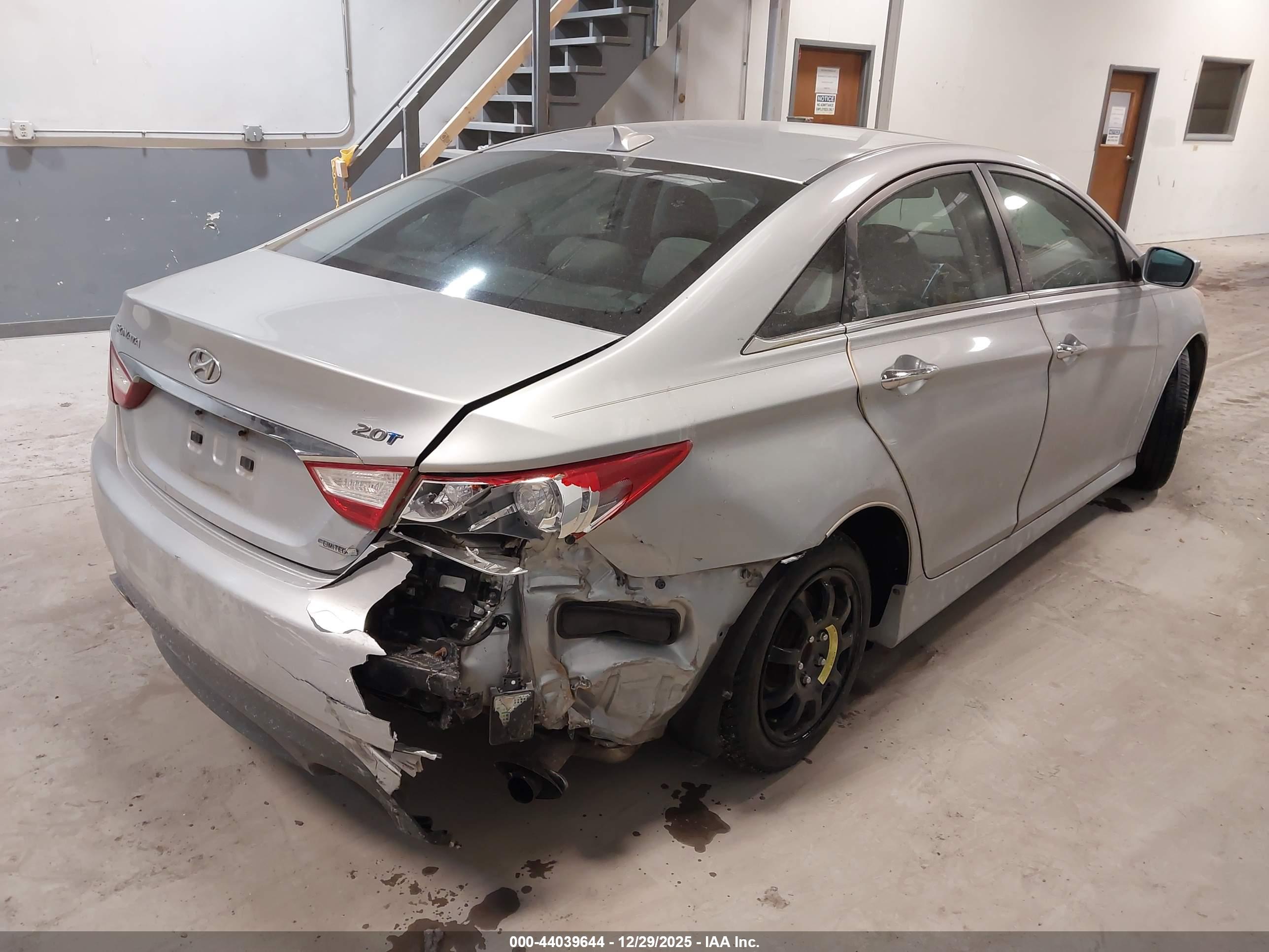 HYUNDAI SONATA image 4