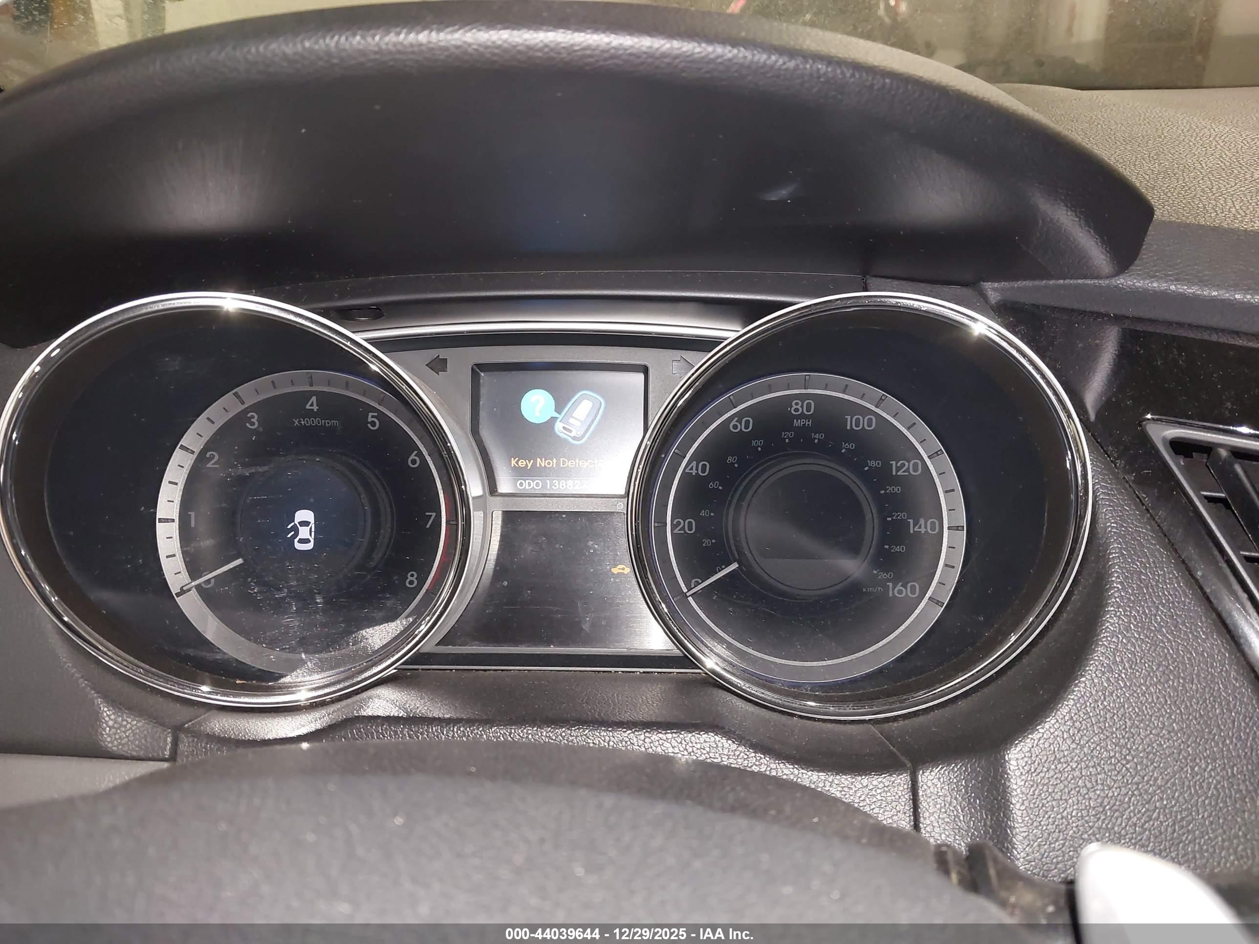 HYUNDAI SONATA image 7