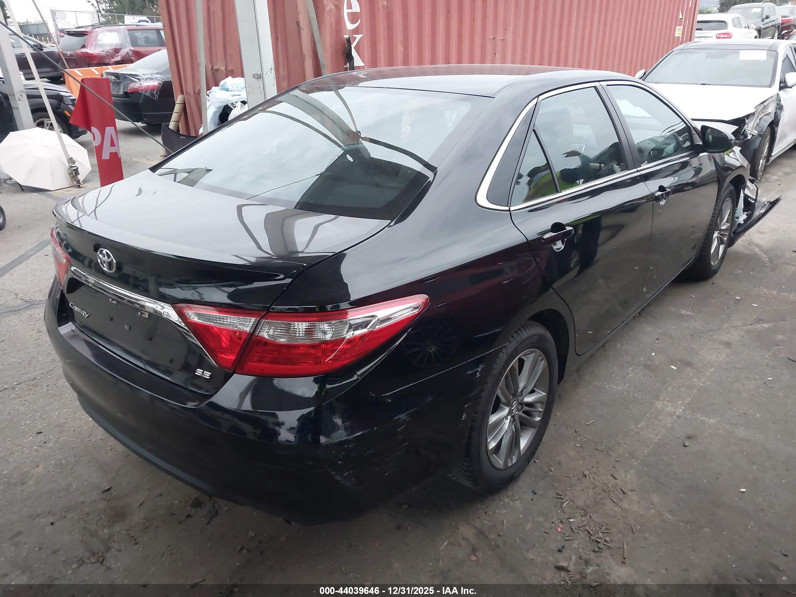 TOYOTA CAMRY image 4