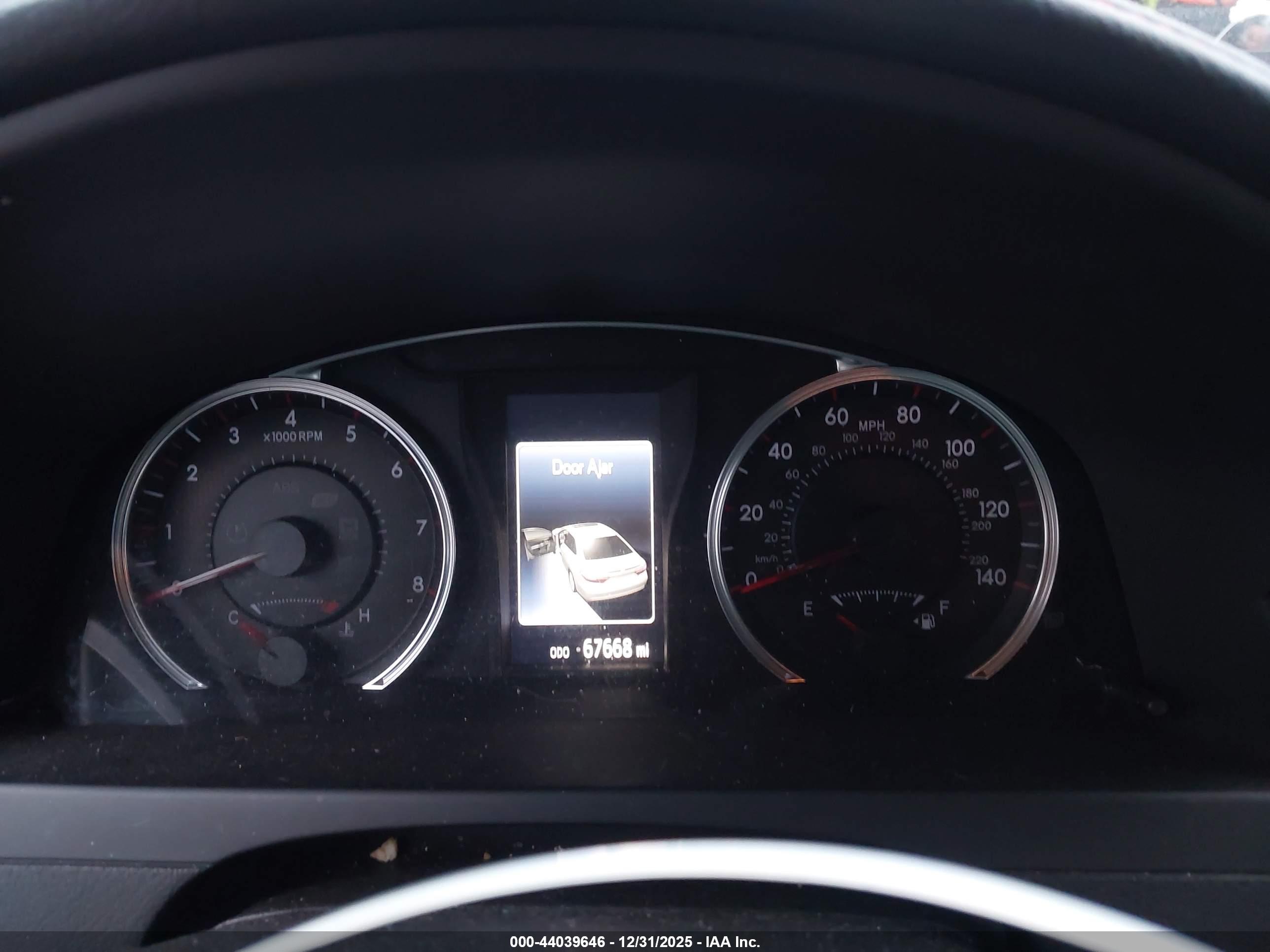 TOYOTA CAMRY image 7