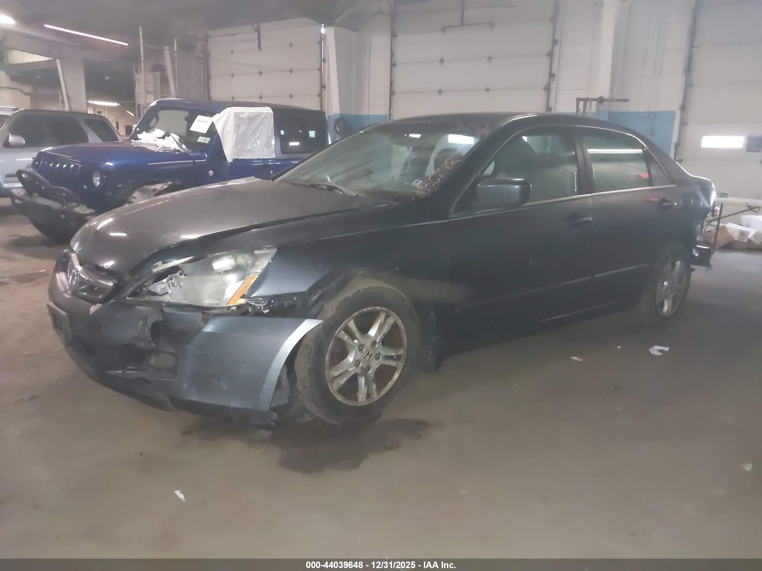 HONDA ACCORD image 2