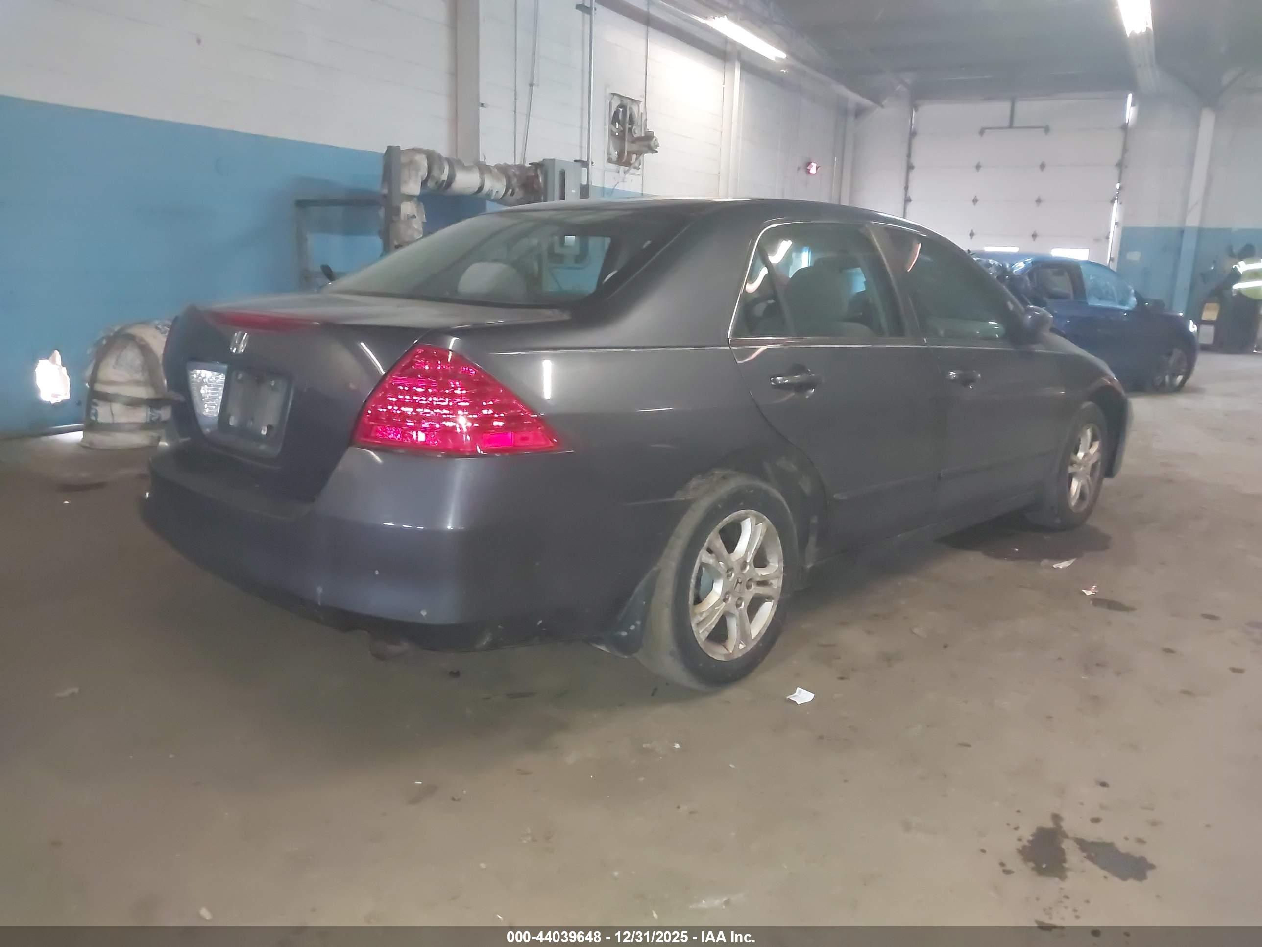 HONDA ACCORD image 4