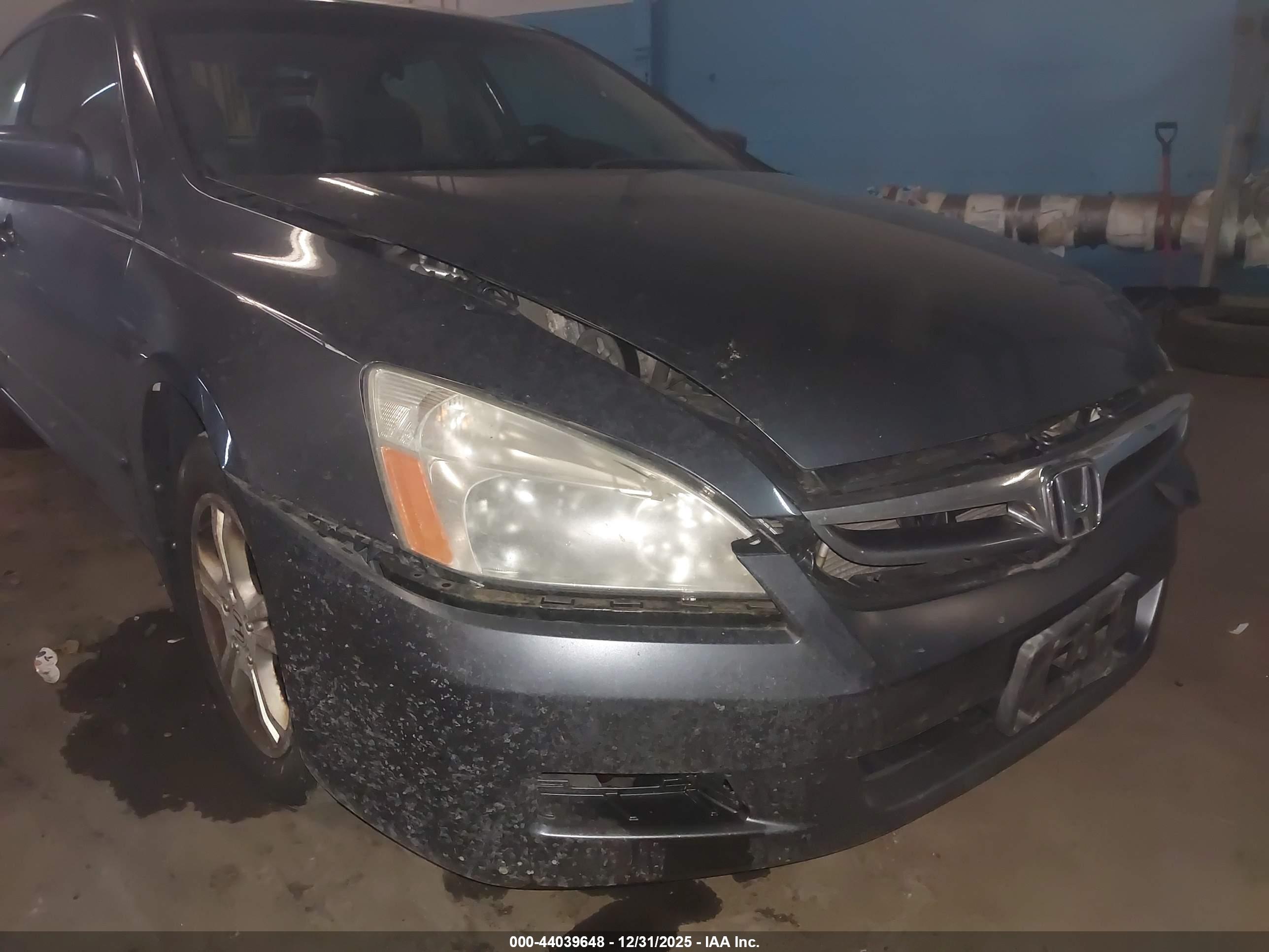 HONDA ACCORD image 6