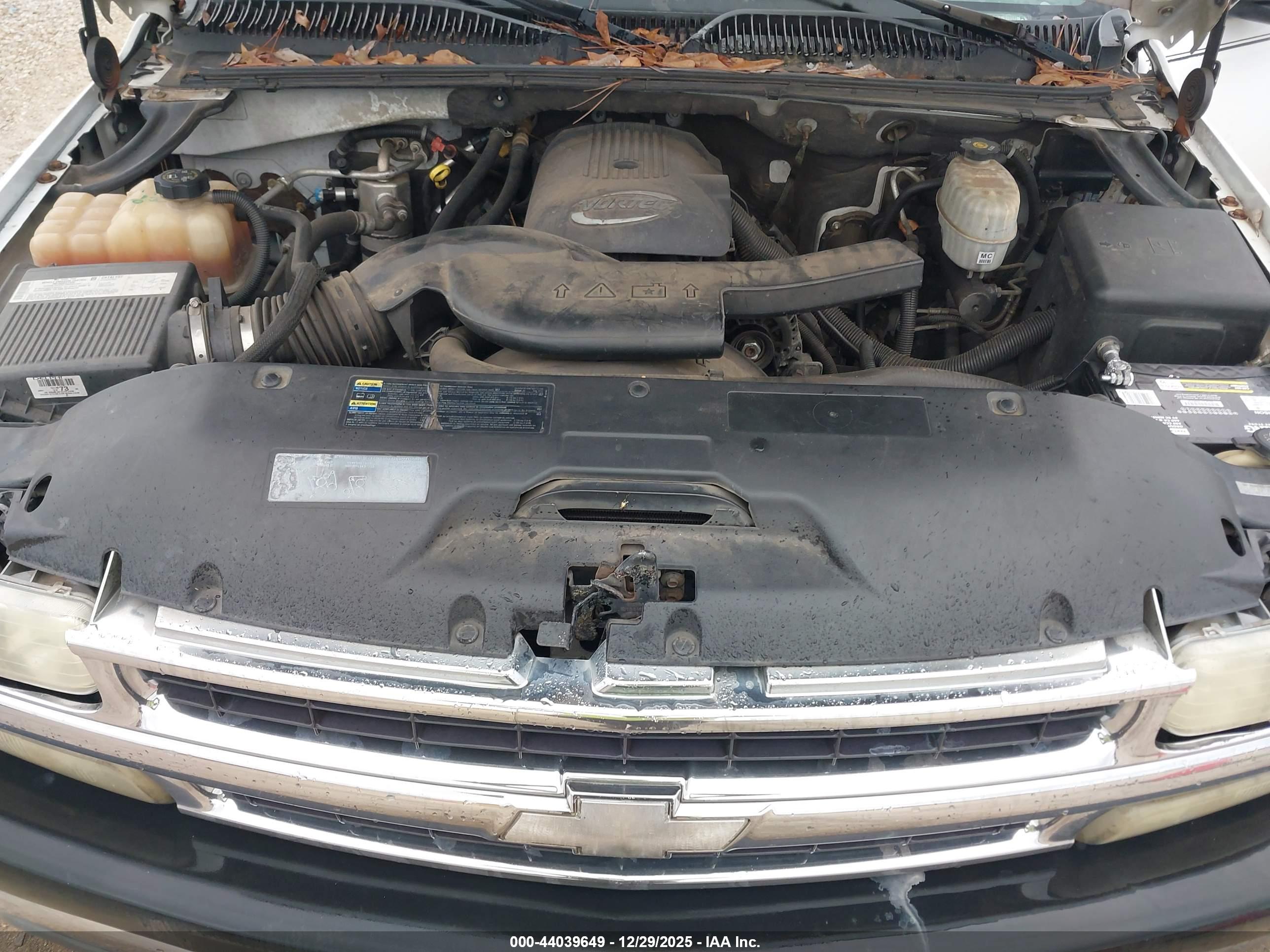 CHEVROLET TAHOE image 10