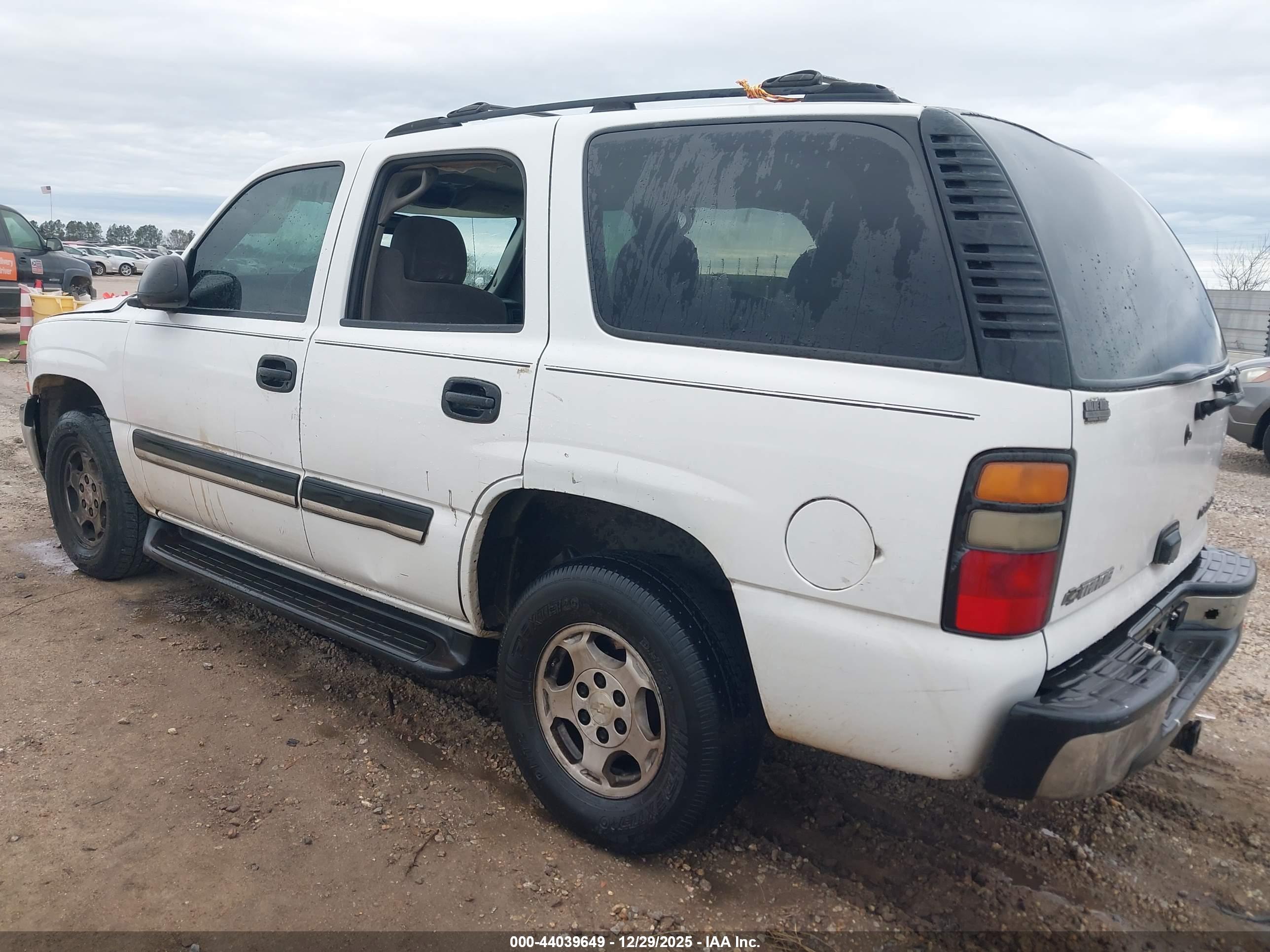 CHEVROLET TAHOE image 3