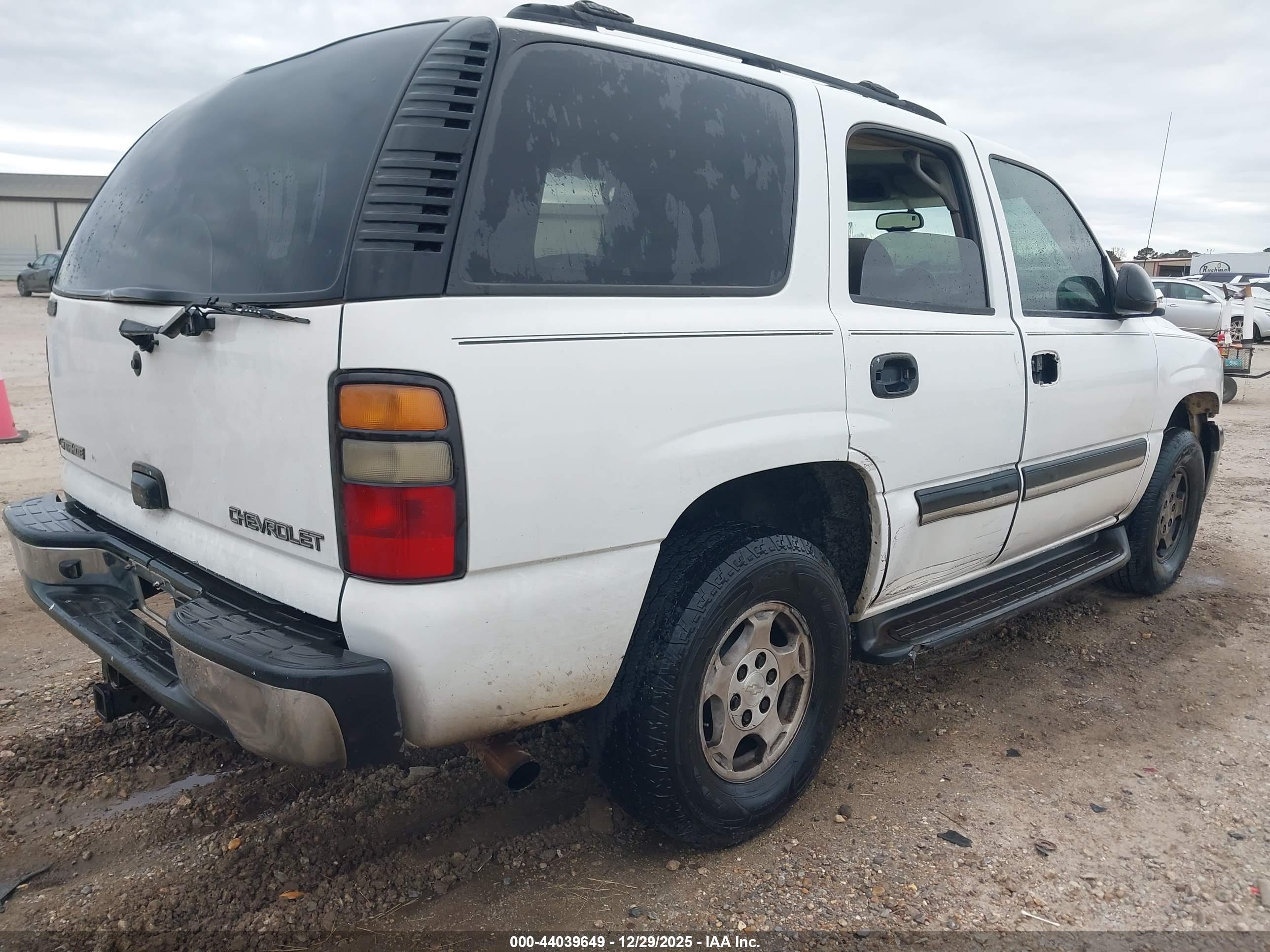 CHEVROLET TAHOE image 4