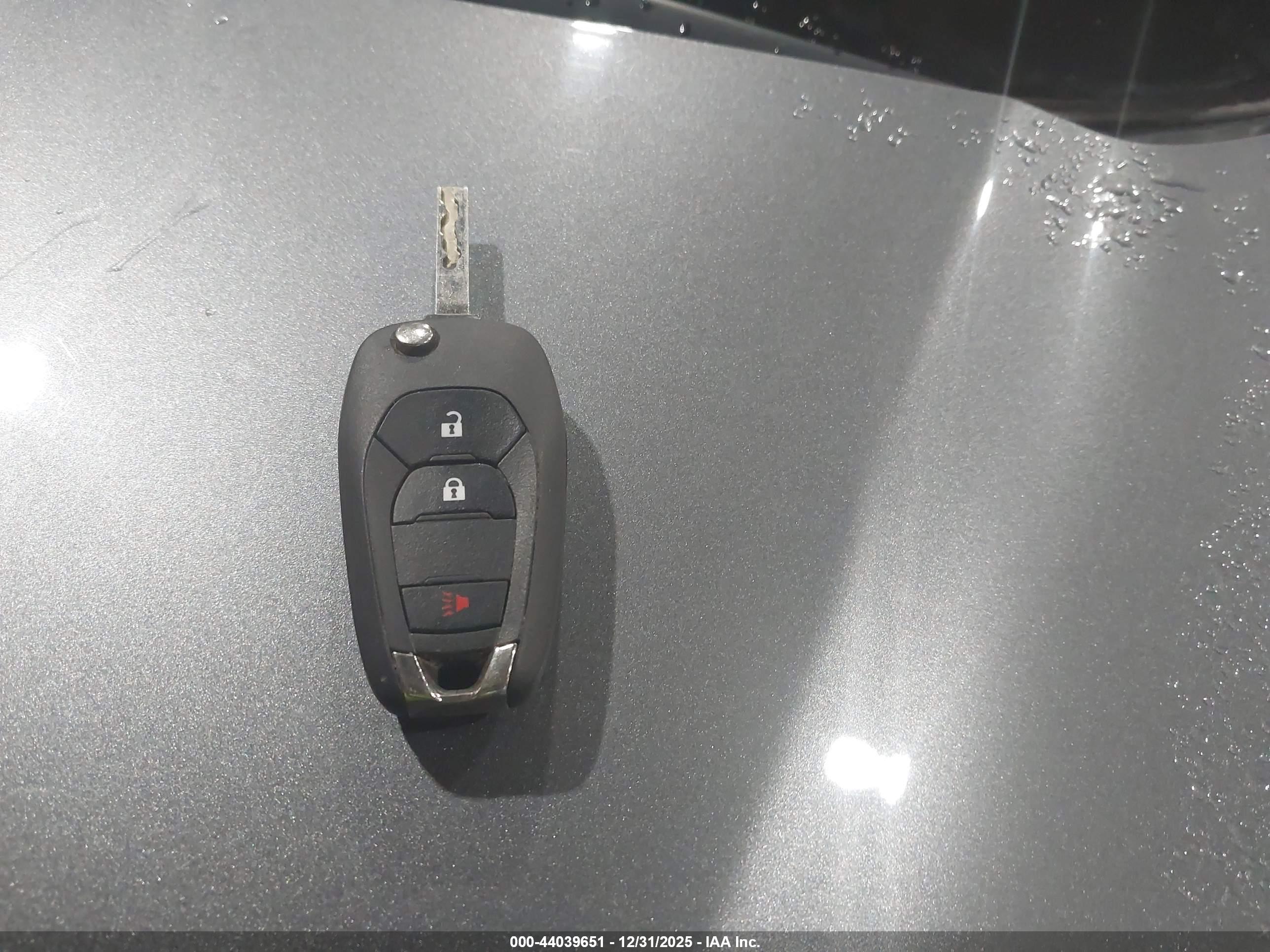CHEVROLET TRAX image 11