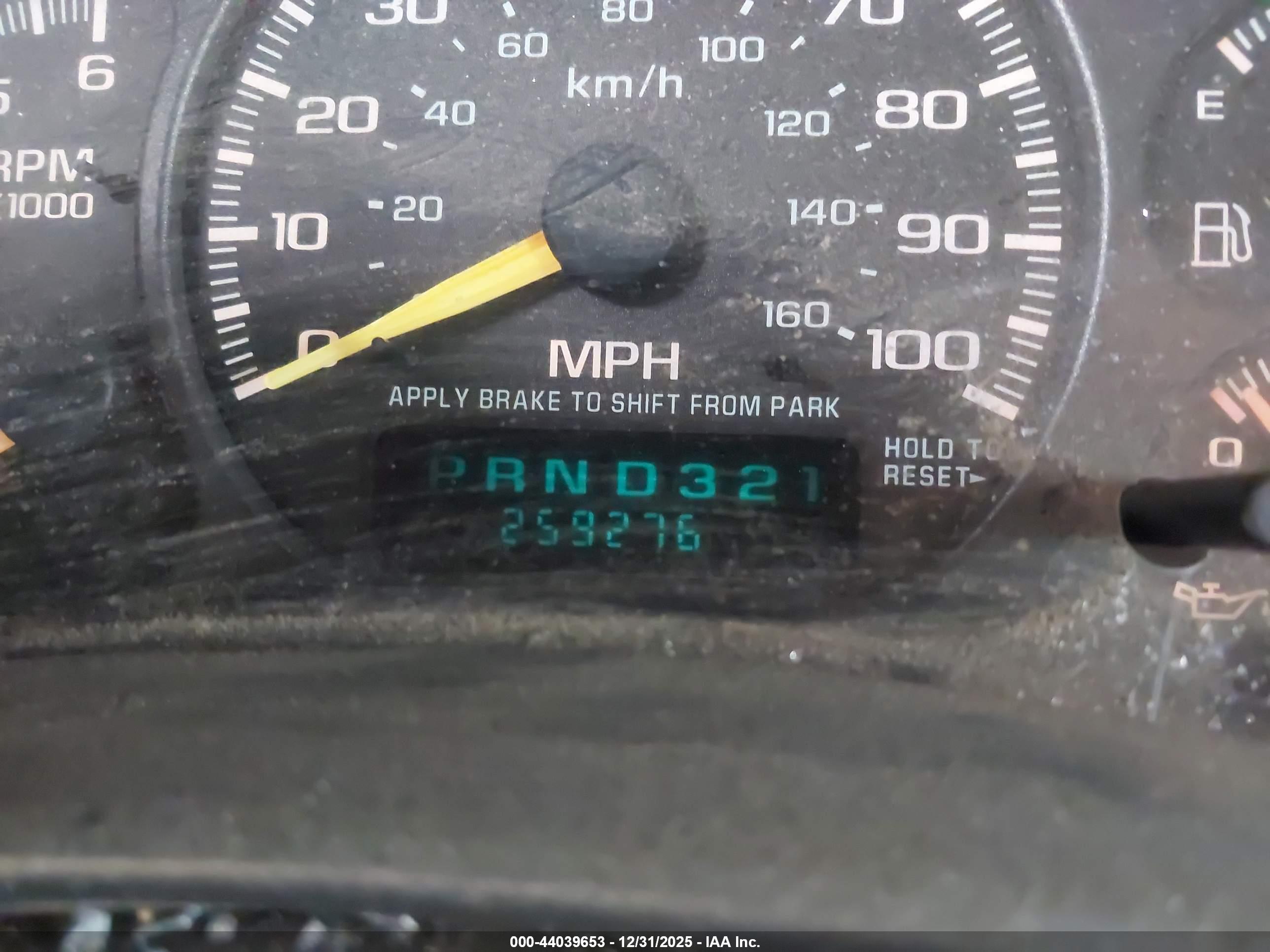 CHEVROLET SILVERADO image 7
