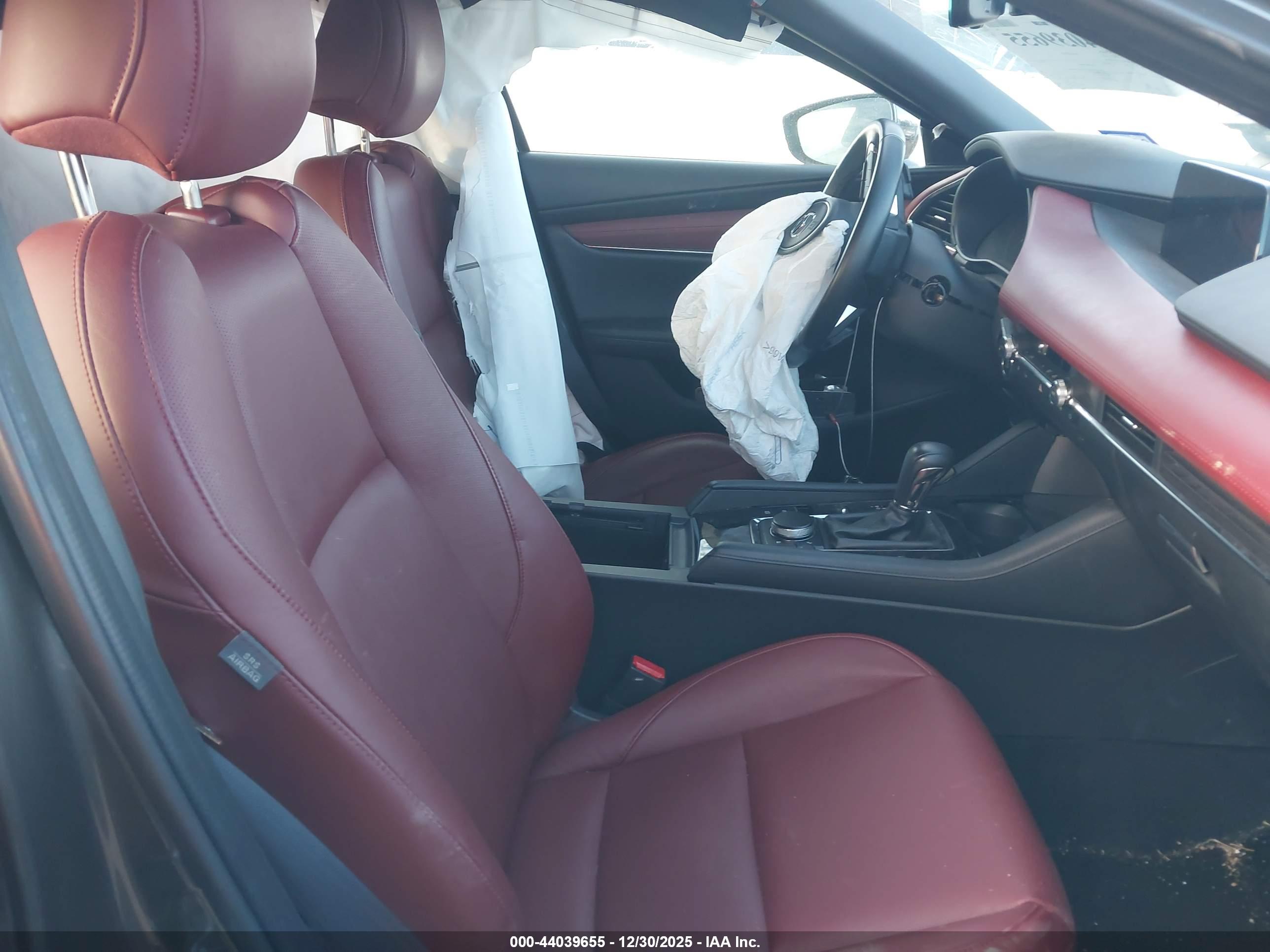 MAZDA MAZDA3 image 5