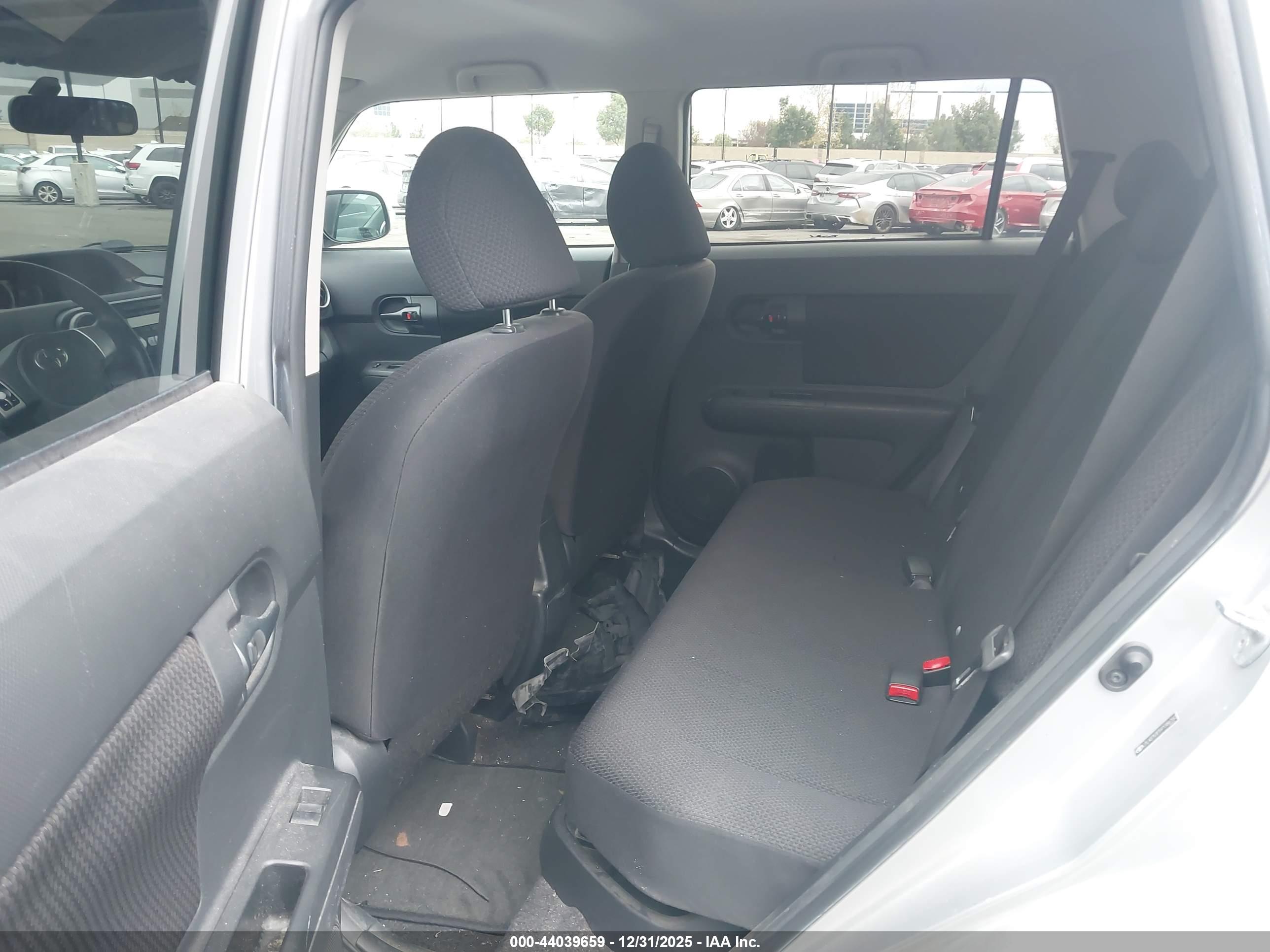 SCION XB image 8