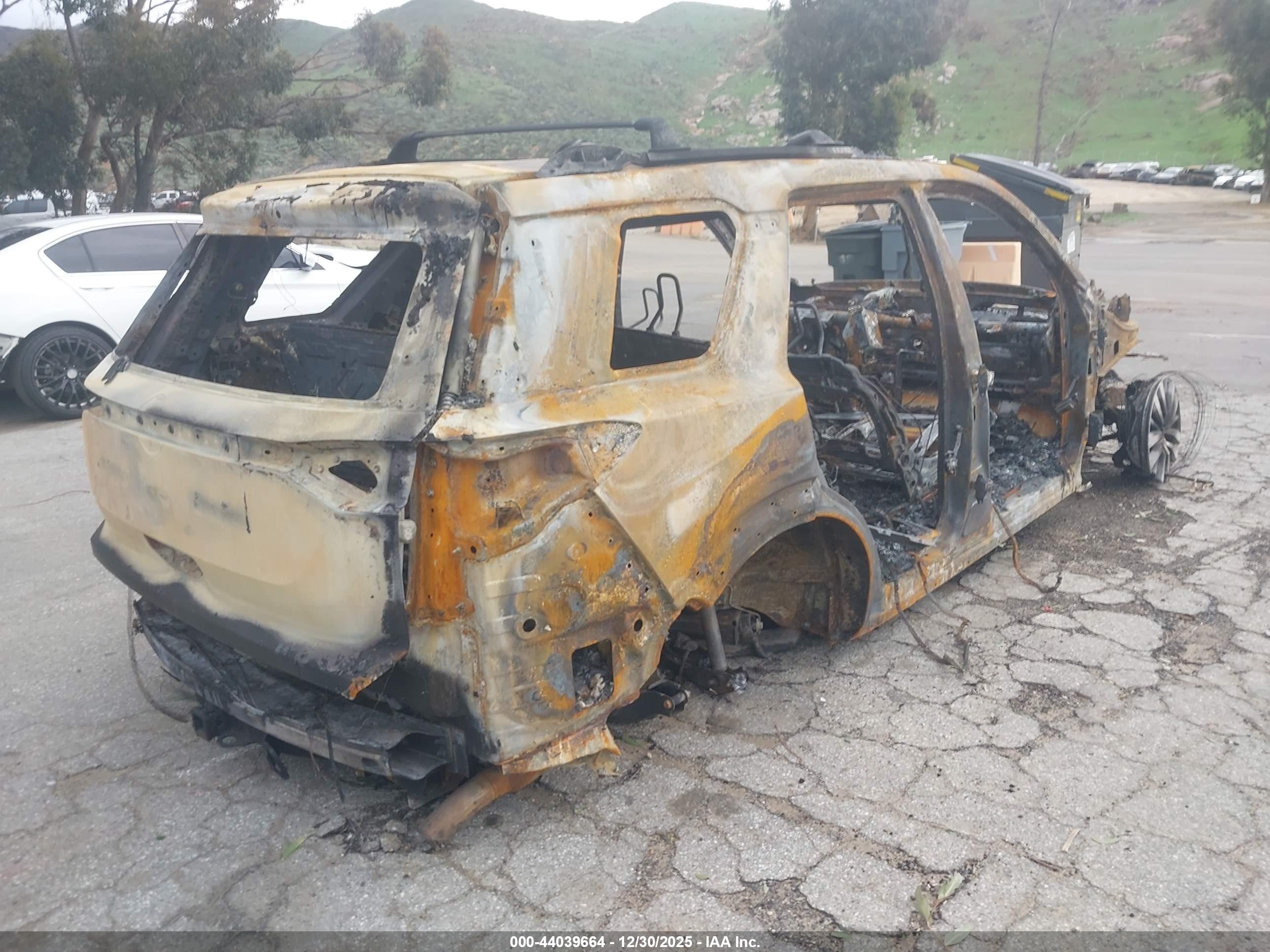 NISSAN PATHFINDER image 4