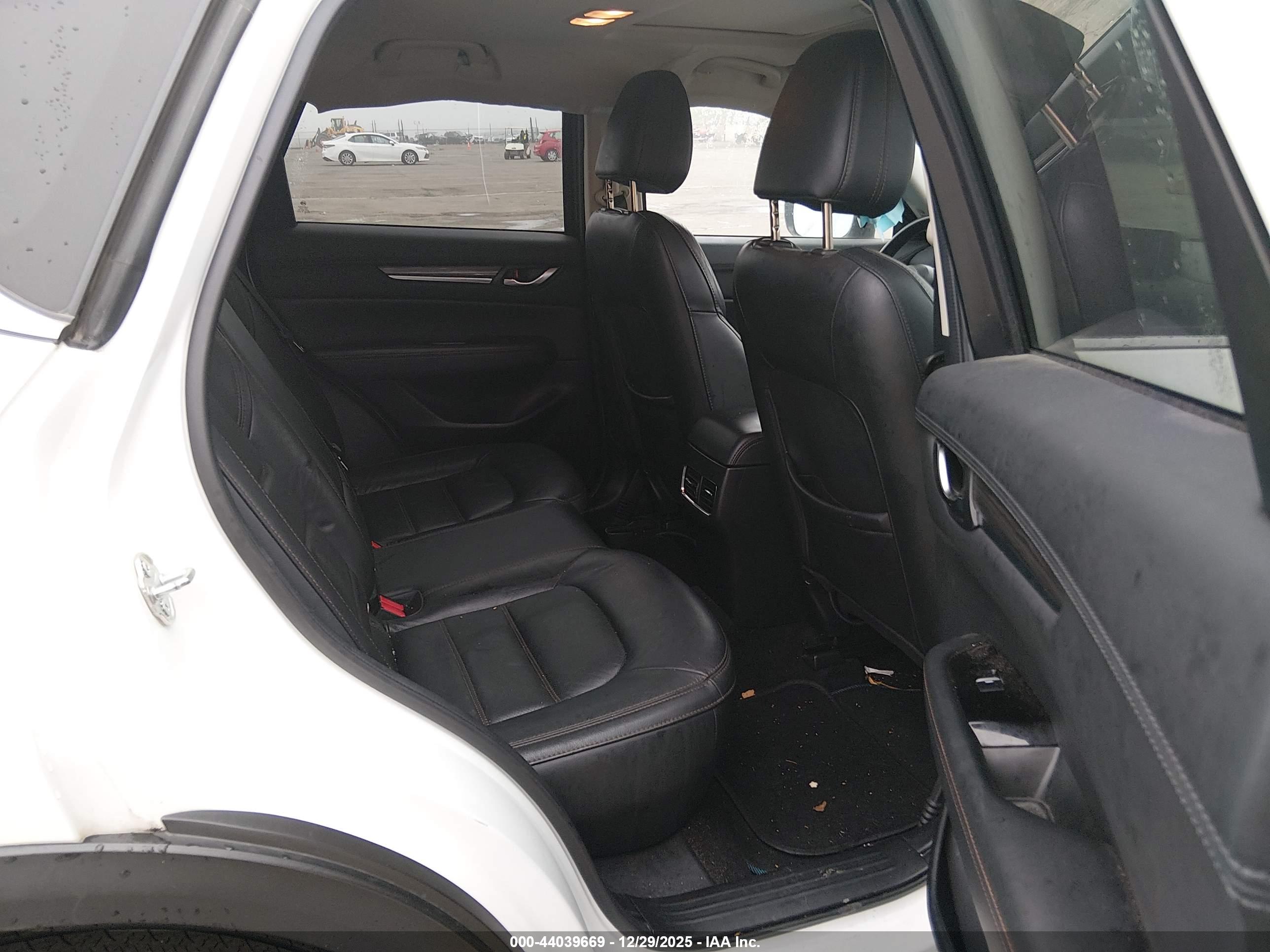 MAZDA CX-5 image 8