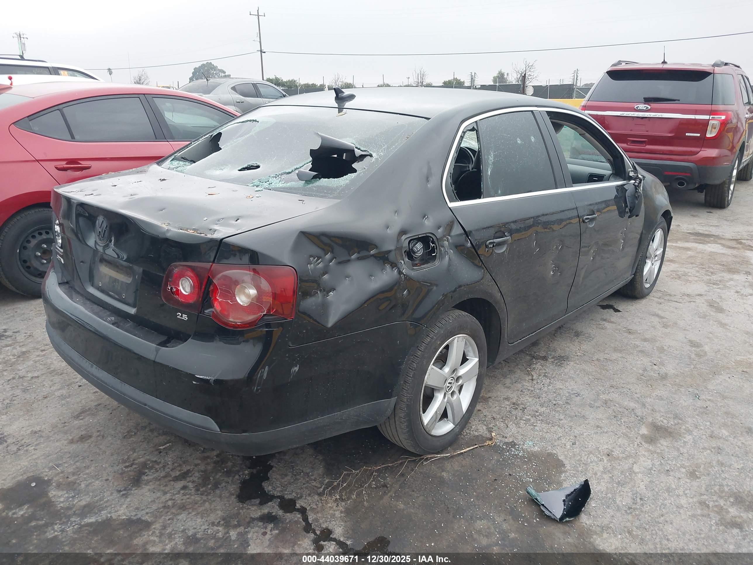 VOLKSWAGEN JETTA image 4