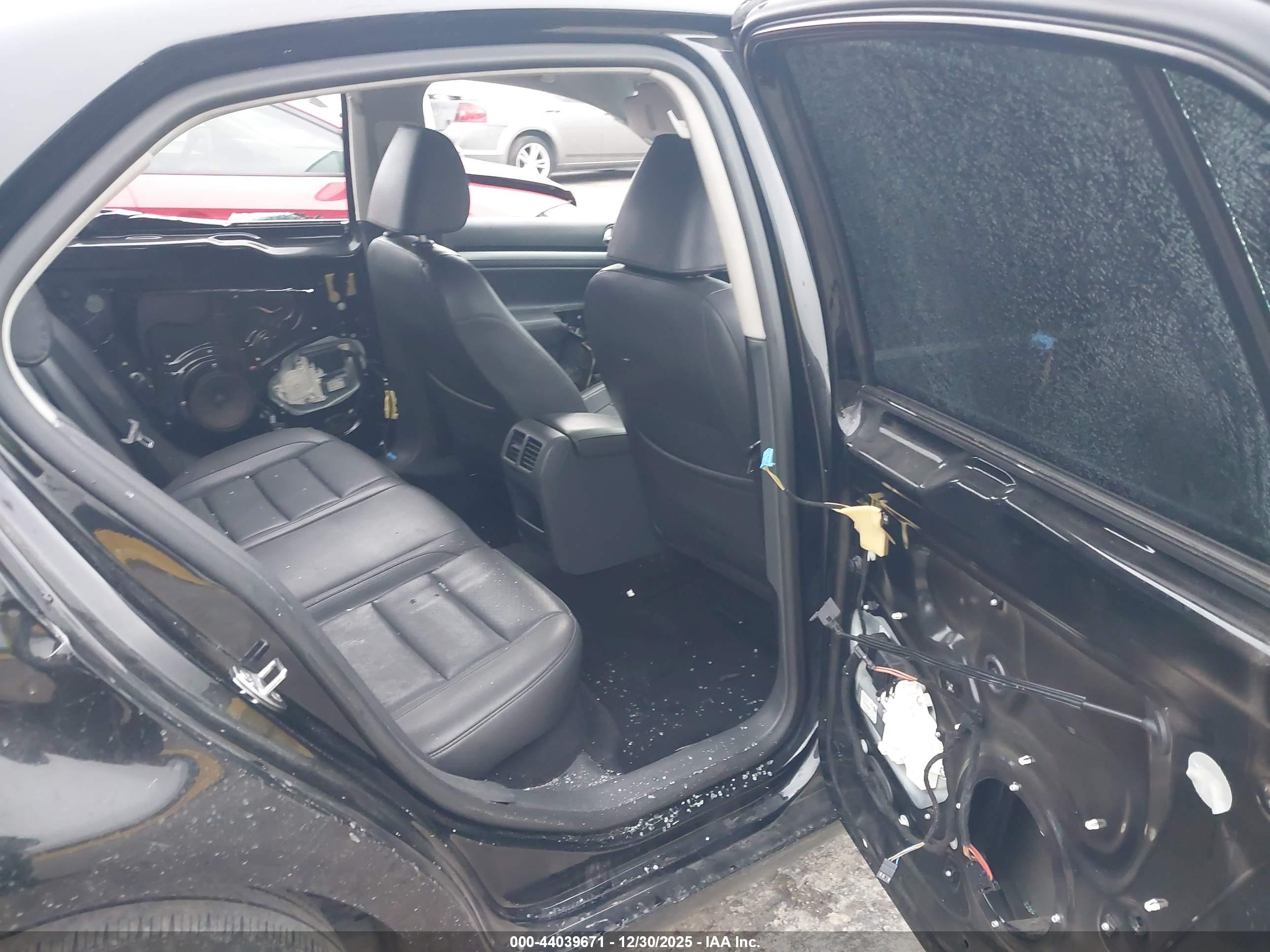VOLKSWAGEN JETTA image 8