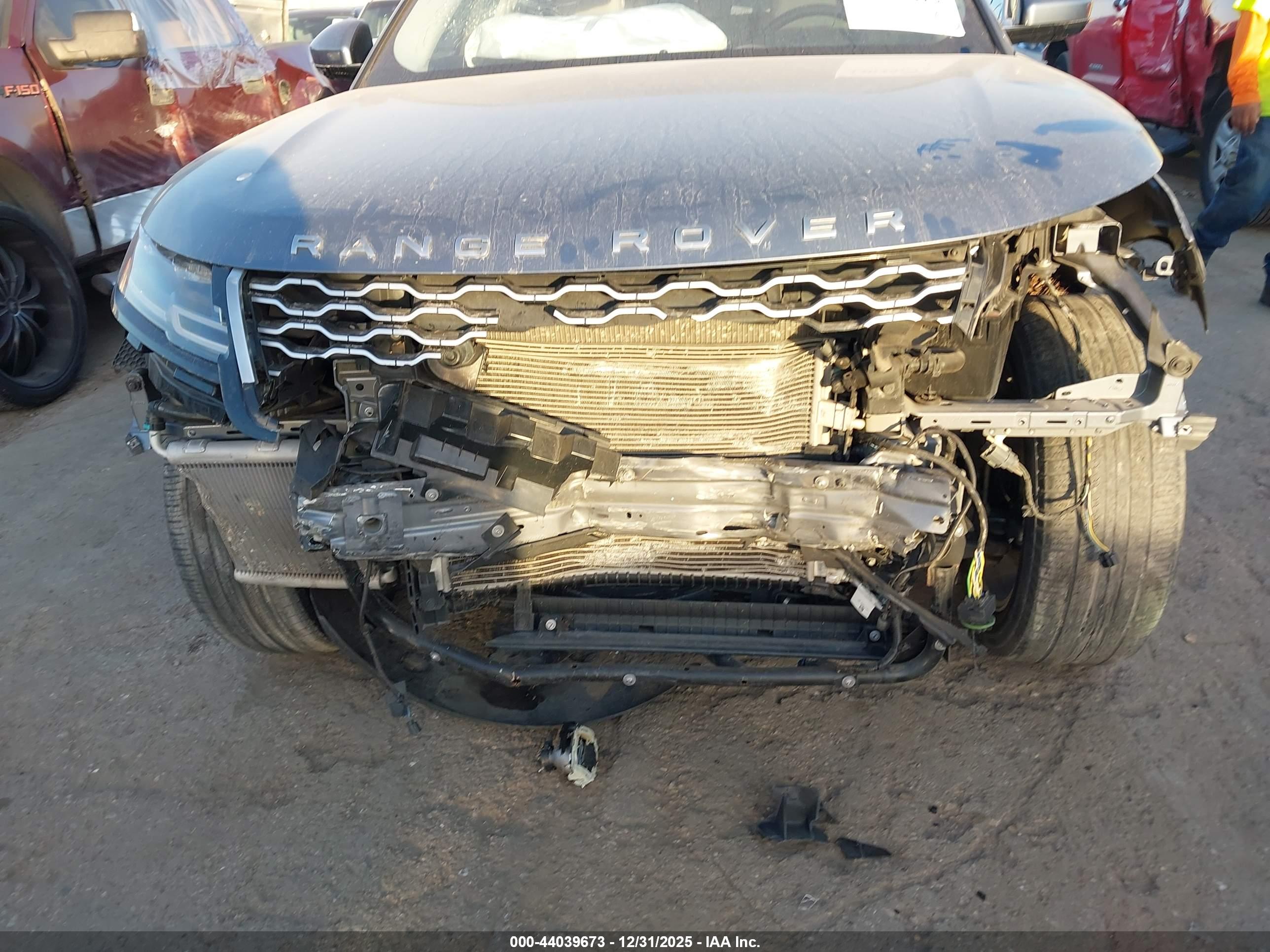 LAND ROVER image 6