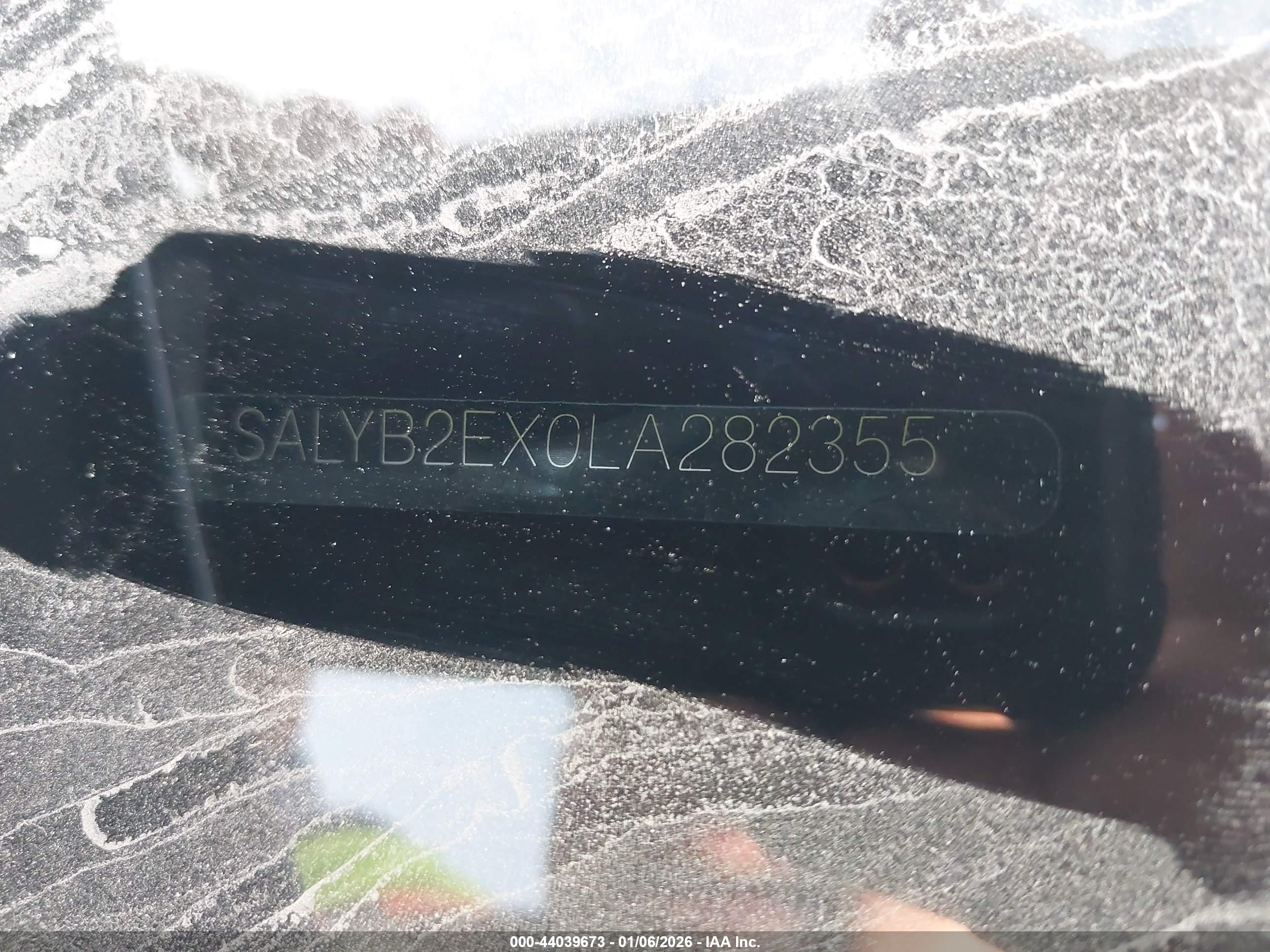 LAND ROVER image 9