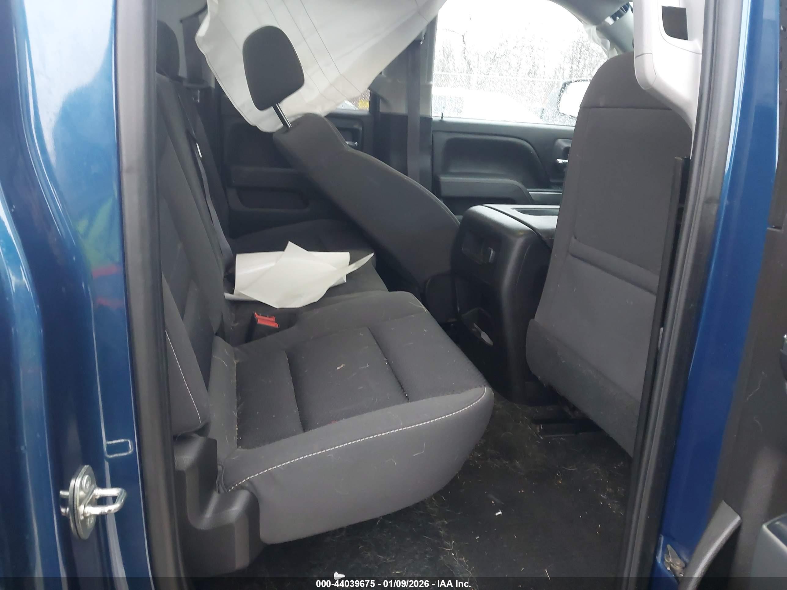 CHEVROLET SILVERADO image 8