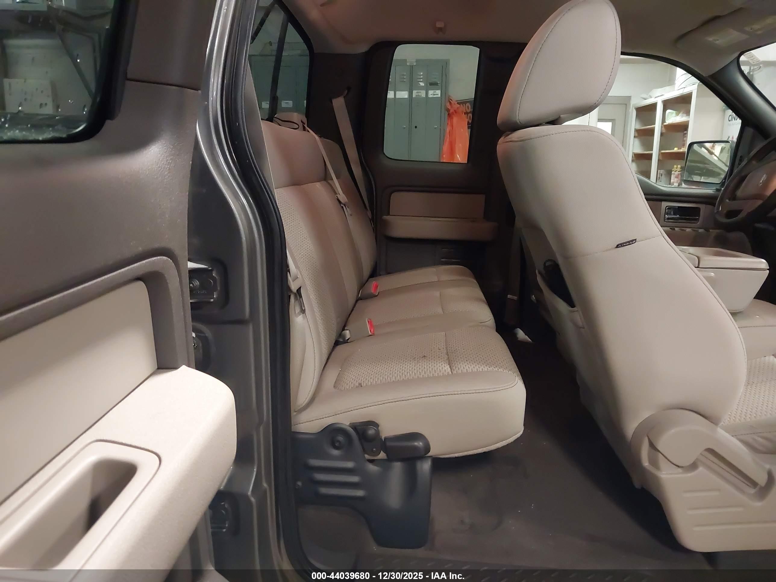 FORD F-150 image 8