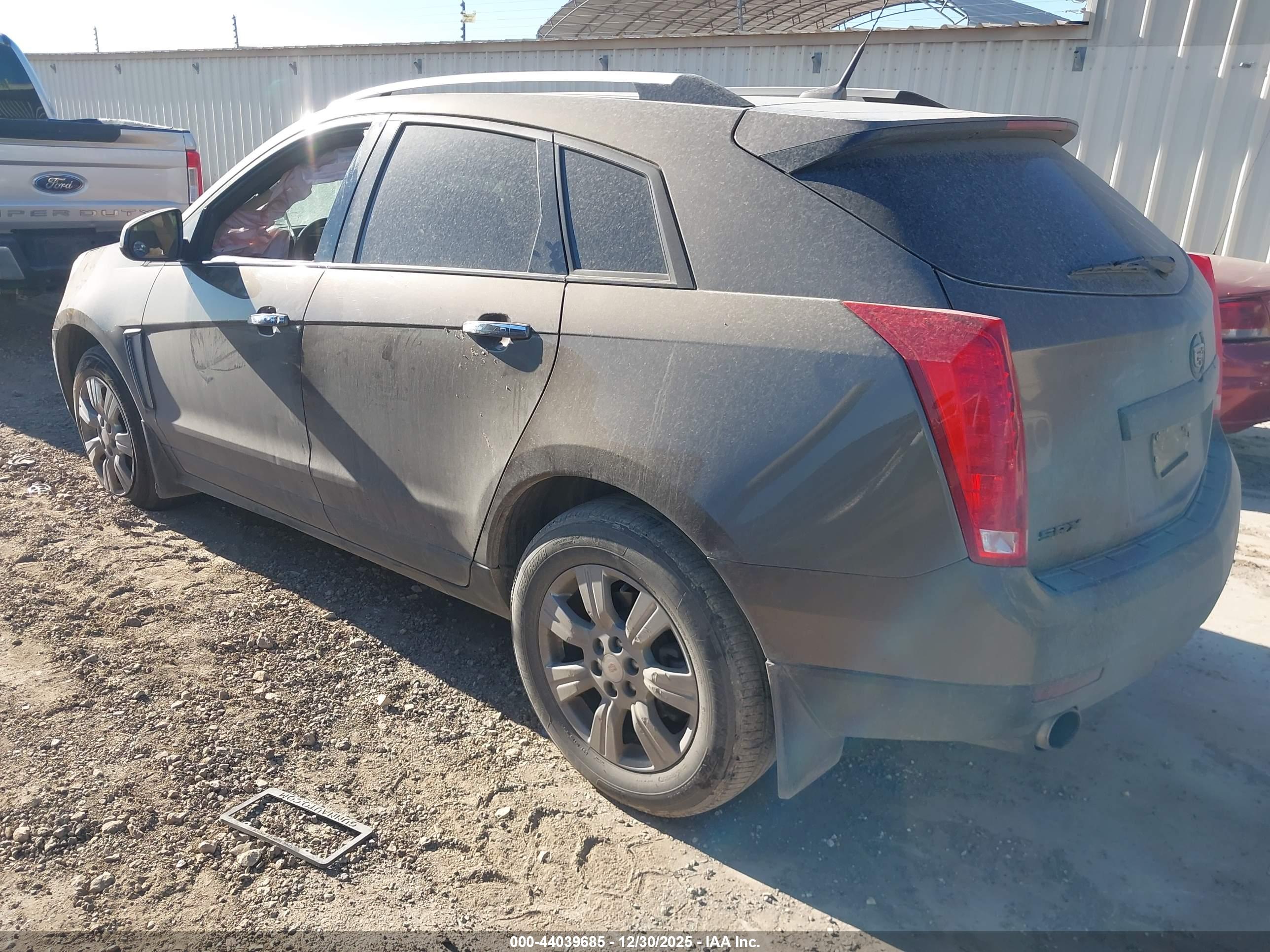 CADILLAC SRX image 3