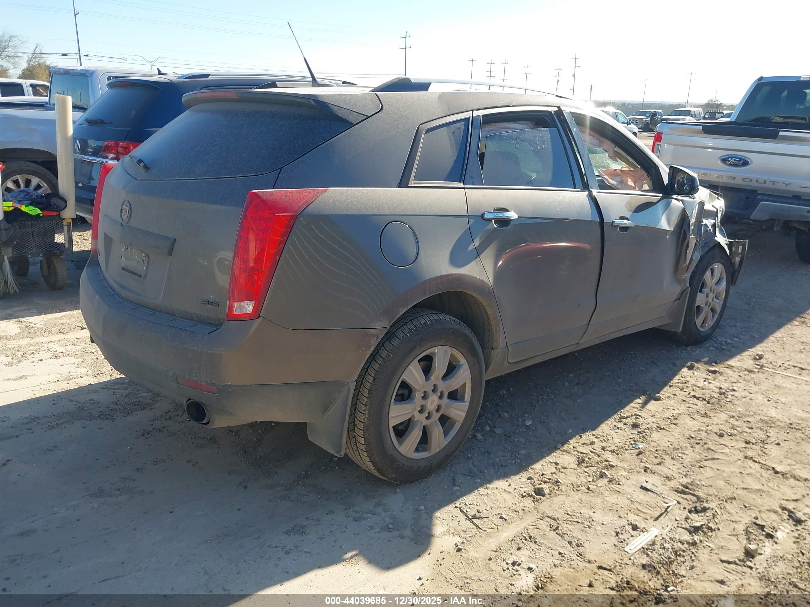 CADILLAC SRX image 4