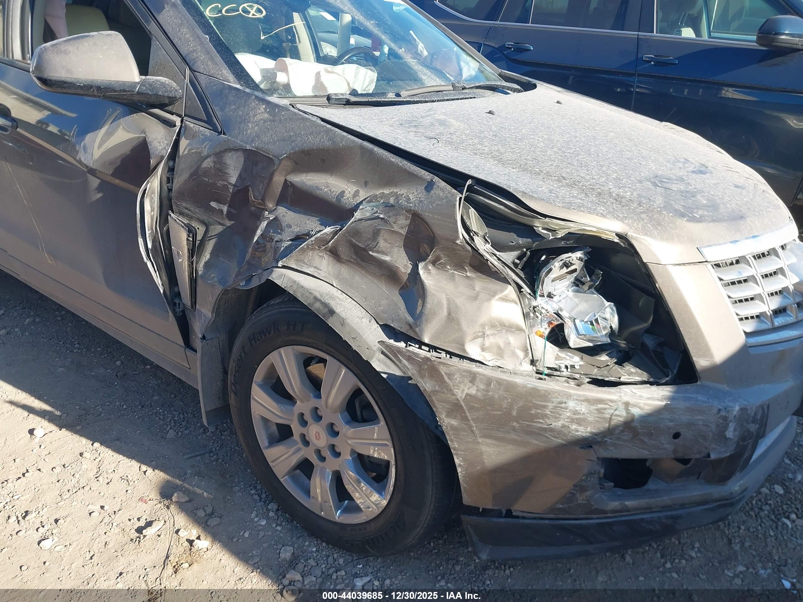 CADILLAC SRX image 6
