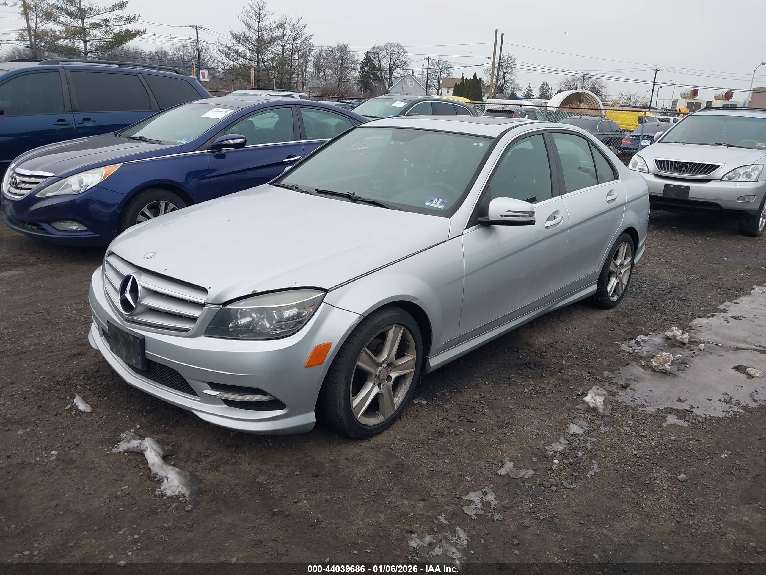 MERCEDES-BENZ C image 2