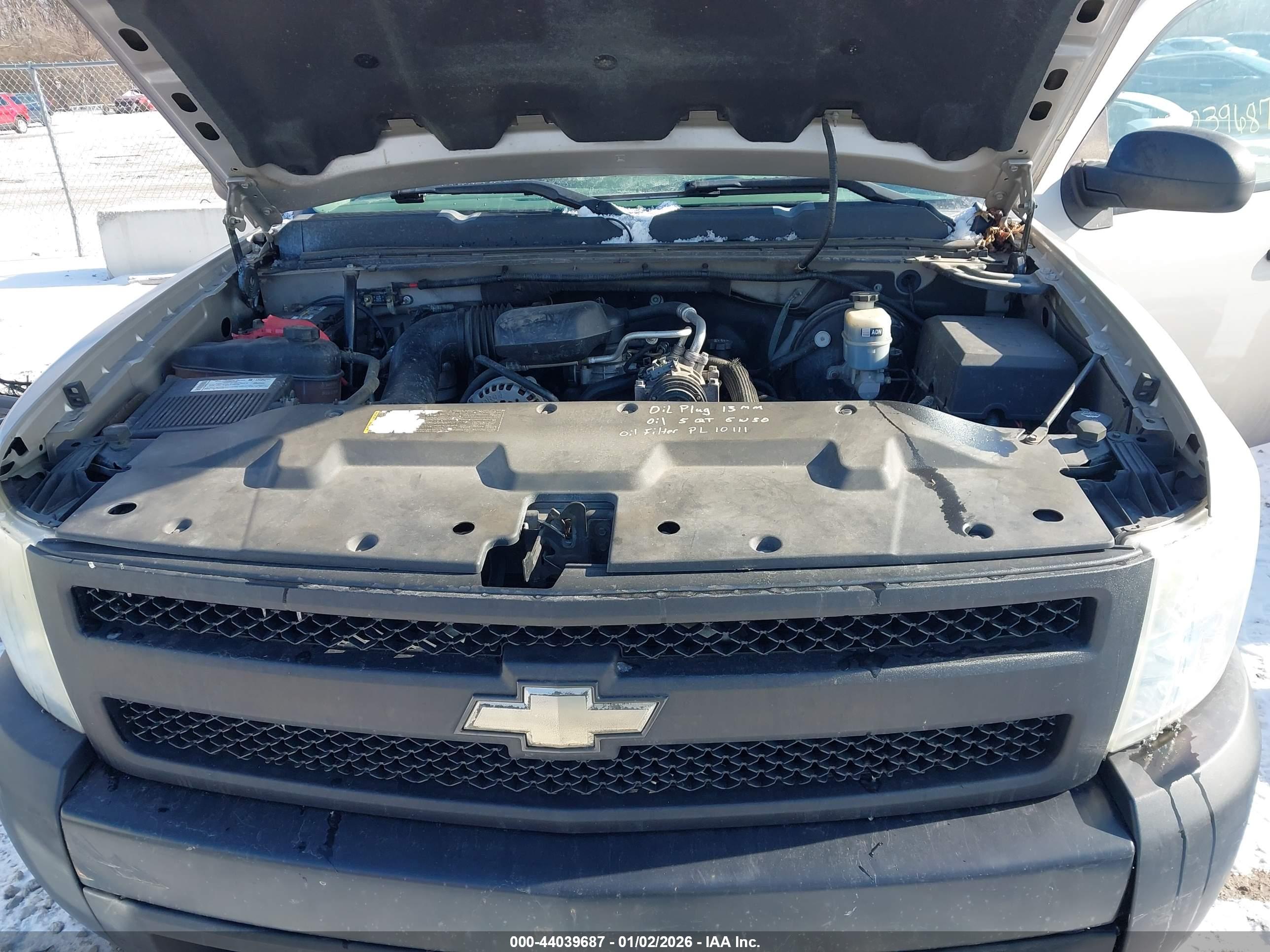 CHEVROLET SILVERADO image 10