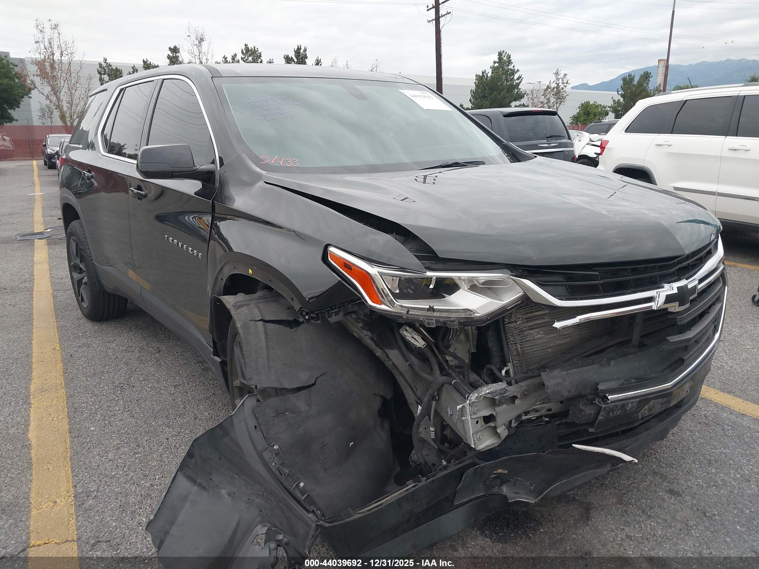 CHEVROLET TRAVERSE image 6