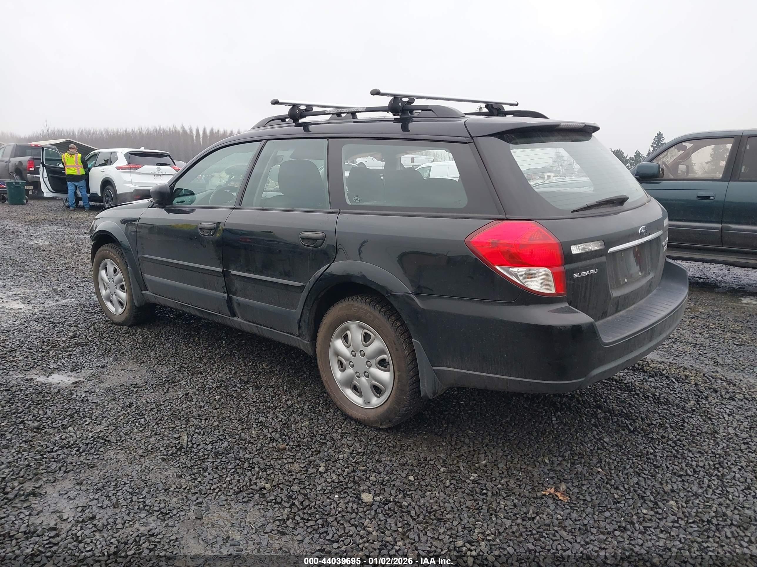 SUBARU OUTBACK image 3