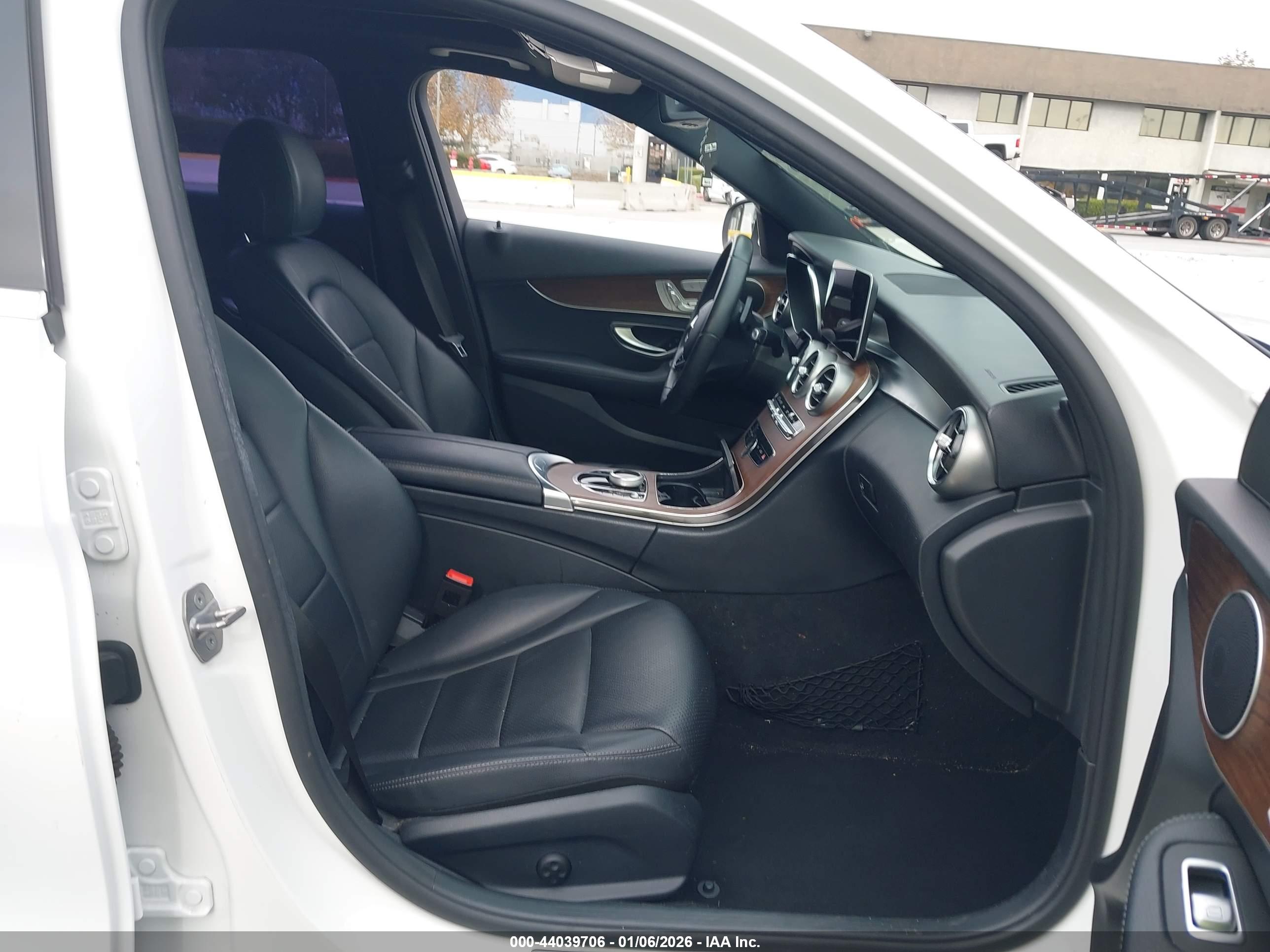 MERCEDES-BENZ C image 5