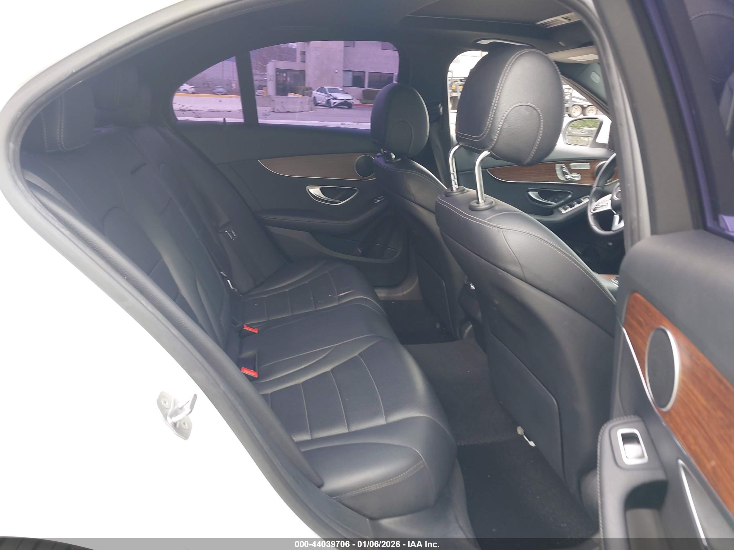 MERCEDES-BENZ C image 8