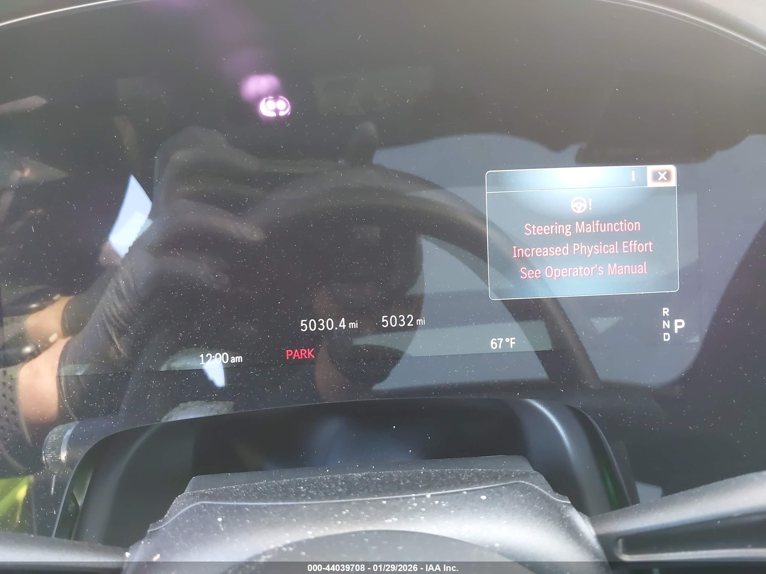 MERCEDES-BENZ EQS image 7